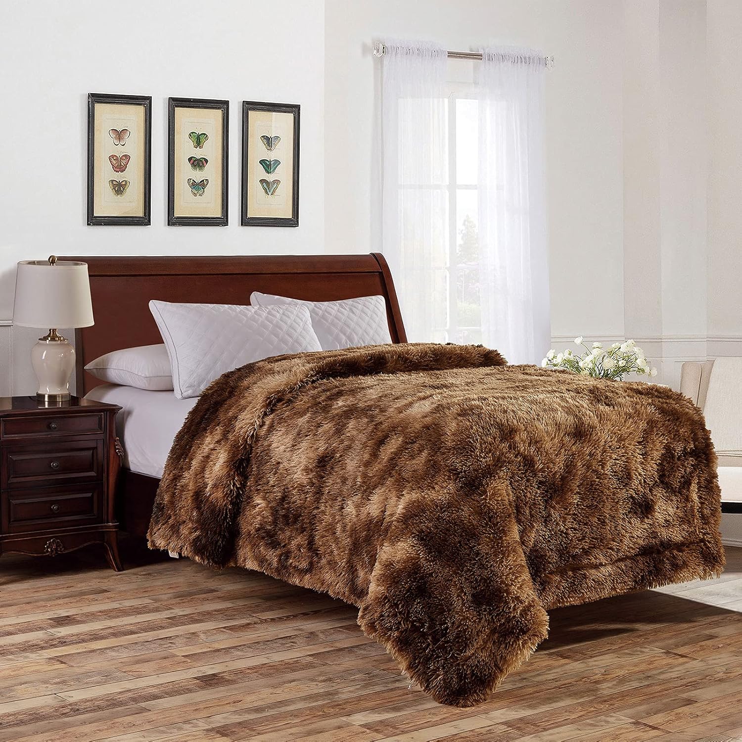 Viviland Faux Fur Plush Throw Blanket 50x60 Inches, Super Warm, Elegant