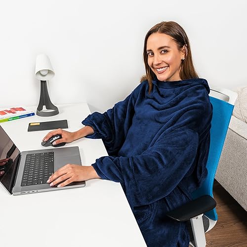 Miniatura 29 de PAVILIA Manta con mangas para adultos, mujeres y hombres, manta suave y cálida de forro polar, manta de regalo Negro -,Marrón,Burrito Beige,Carbón