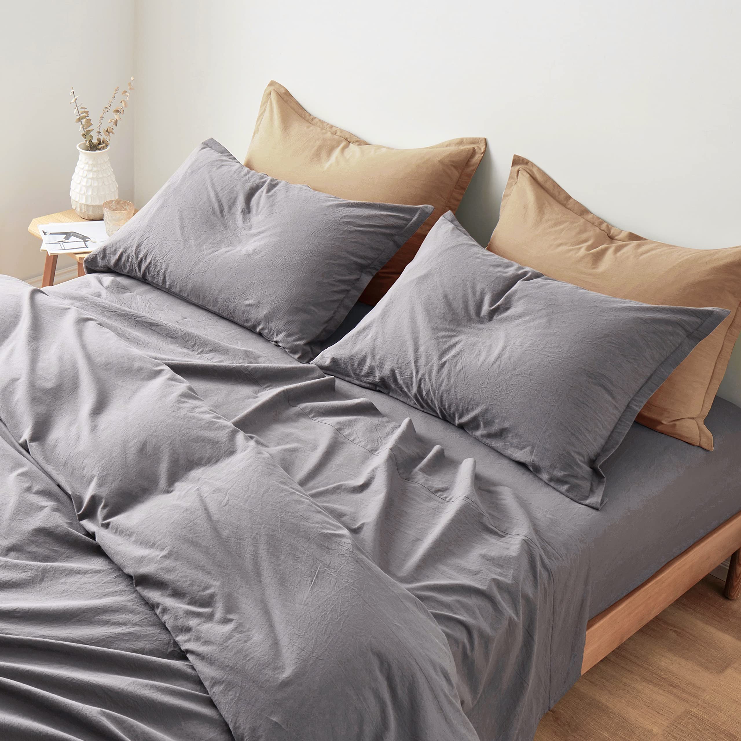 EikeiWashed Cotton Chambray Fitted Sheet Set Solid Color Casual Modern Style Bedding Set Relaxed Soft Feel Natural Wrinkled Look (Dusty Lilac, King)