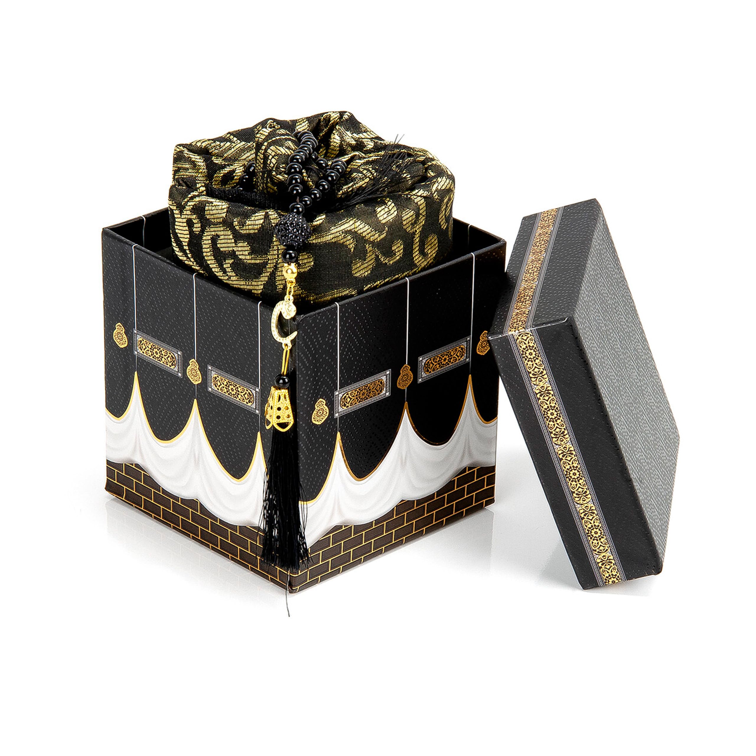CARPETIA Ensemble de tapis de prière doré avec boîte cadeau carrée et cadeau islamique Tesbih 99 pour homme et femme pliable facile d'entretien pour voyage, mosquée maison 65 x 110 cm