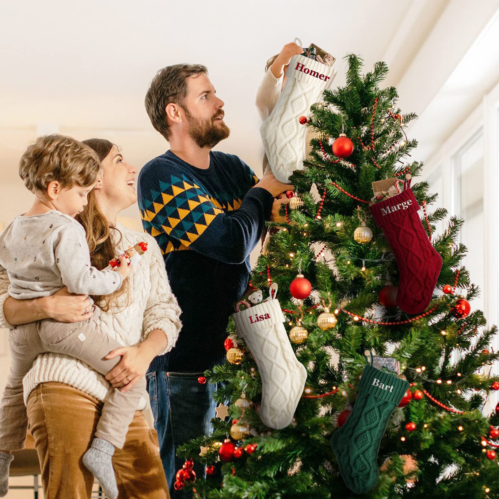 Weihnachtsstrümpfe Benutzerdefinierte 3er-Packung Benutzerdefinierte 18-Zoll-große gestrickte Familien-Weihnachtsstrümpfe for Kinder Rustikaler Bauernhaus-Kamin for Aufhängen Ornt-Weihnachtsparty-Deko