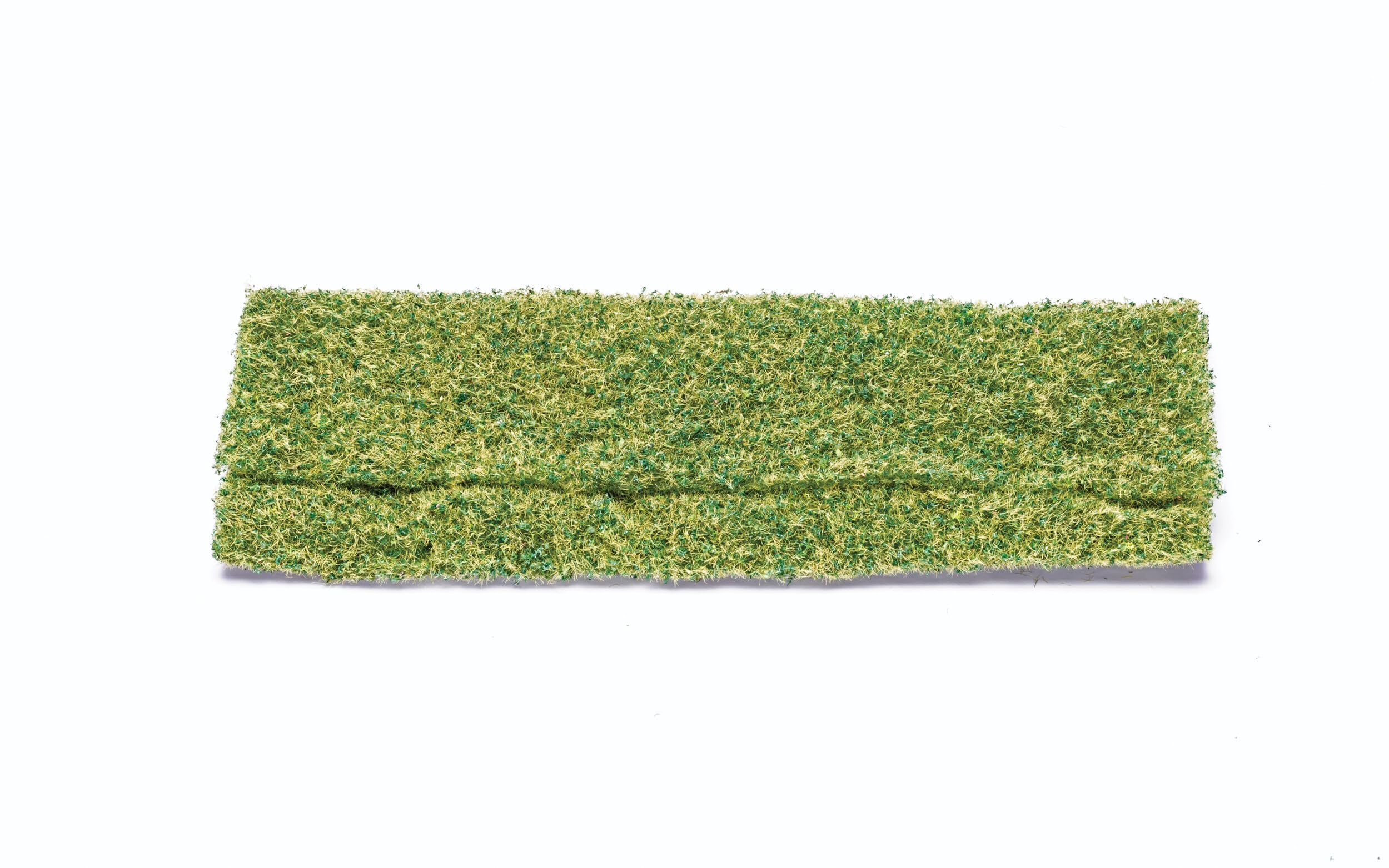 Hornby R7187 Foliage - Wild Grass (Light Green) for Model Railway OO Gauge, Model Train Accessories for Adding Scenery, Dioramas, Woodland, Buildings and More, Model Making Kits - 1:76 Scale