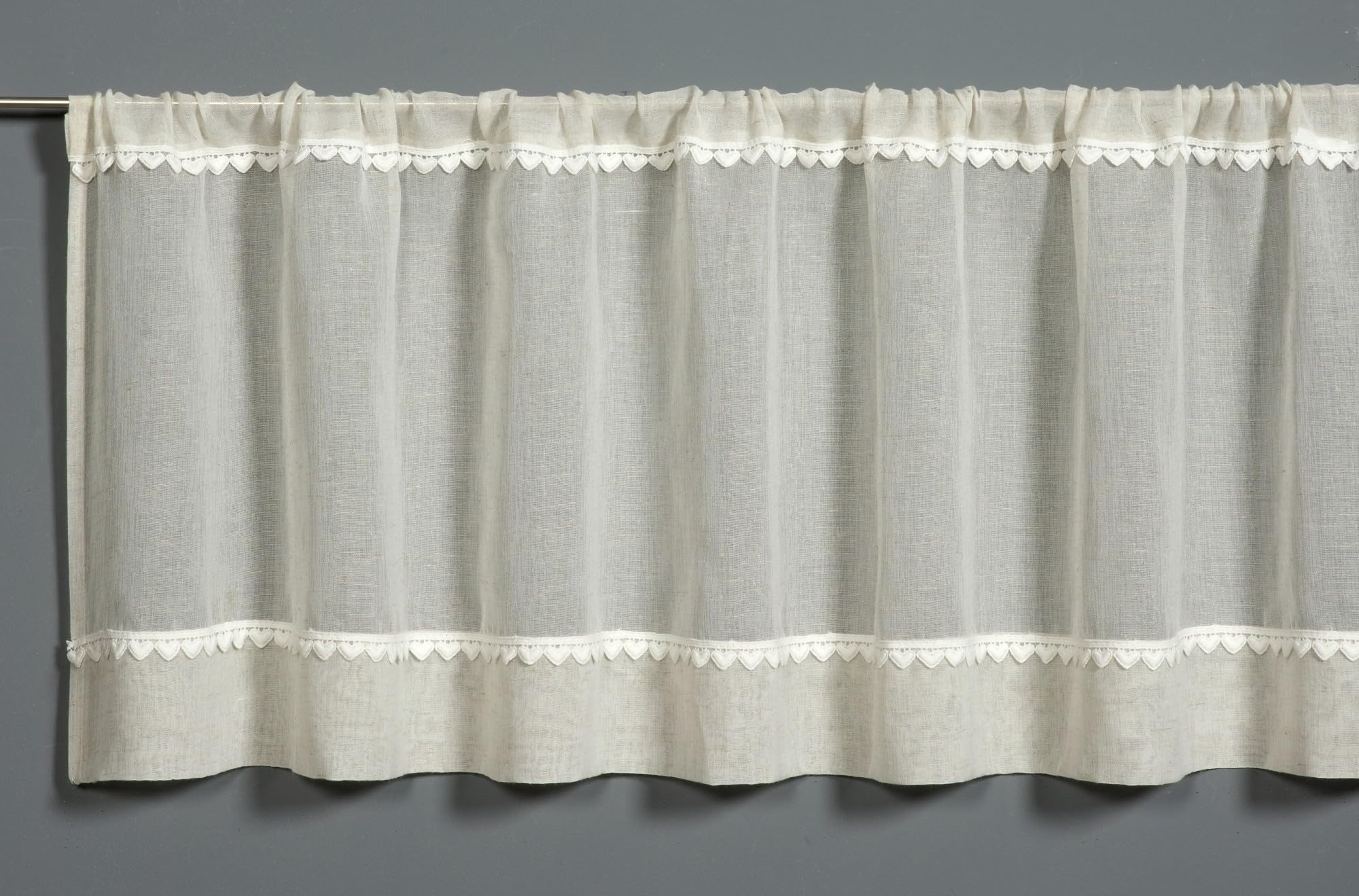 Gardinia Sehlbach Bistrogardine Herz-Spitzenborte, Natur, 135 x 48 cm Bistrogardine, Herz-Spitzenborte, Lichtdurchlässig, Blickdicht, Öko-Tex Zertifiziert, Einfache Dekoration