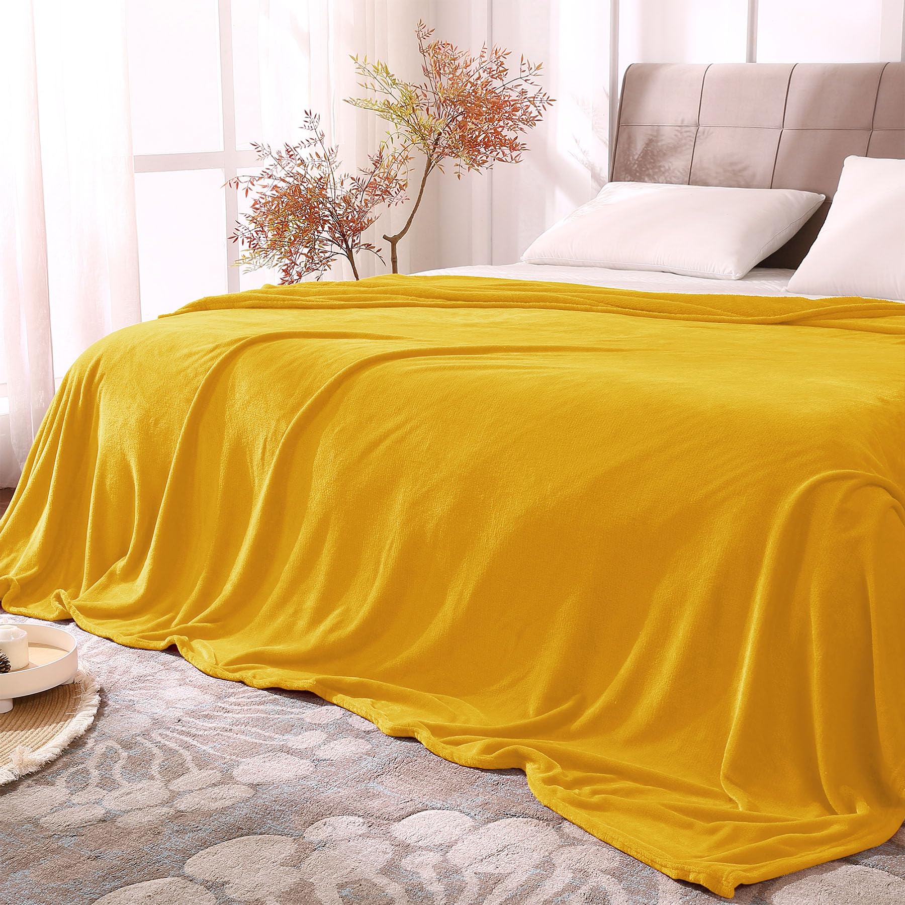 BEDELITE Fleece Blanket Soft Plush Queen Size Bed Blanket Yellow 90"x90" | Ultra Soft Fleece, Plush Microfiber, Lightweight Warmth, All Season Comfort, Fade Resistant, Machine Washable,Perfect for Bed