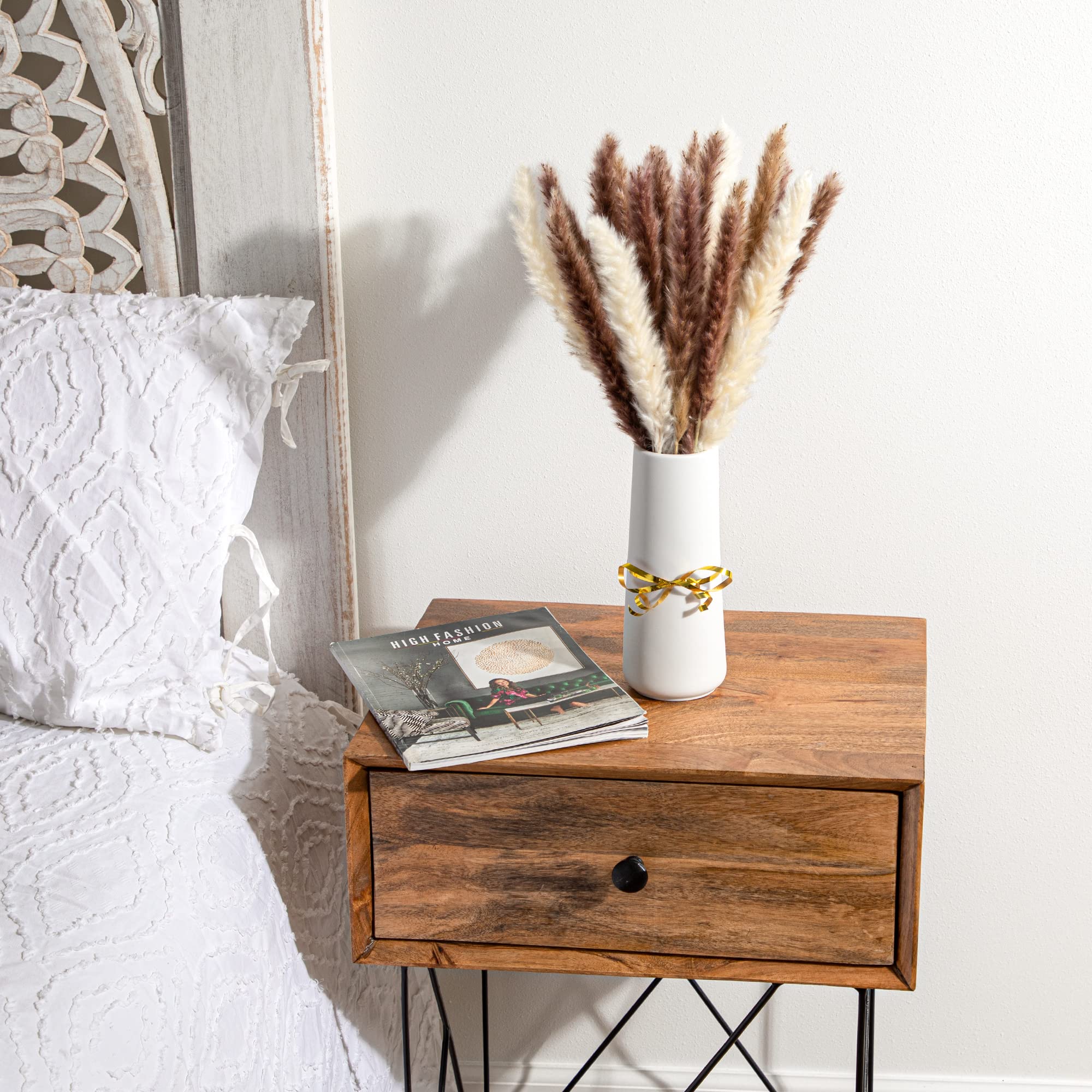 Pampas Grass, 45cm (30 PCS) Natural Dried Pampas Grass for Home Décor and Design Arrangements, Small Pampas Grass, Short Pampas Grass with Fluffy and Soft Plume, White and Brown Mix - 30 Pieces