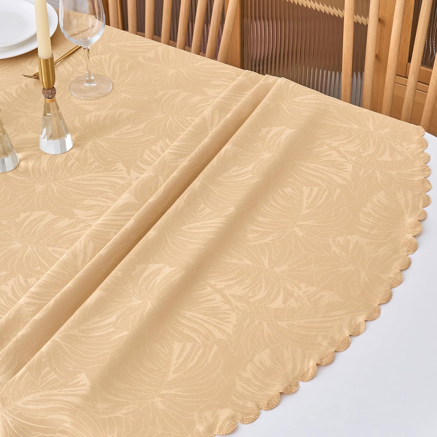 Oval Tablecloth 60x84 Inch Golden Table Cloth Leaves Pattern Scalloped Edge Silky Soft Fabric Waterproof Wrinkle Free Washable Table Cover for Kitchen Dinning Party Decoration