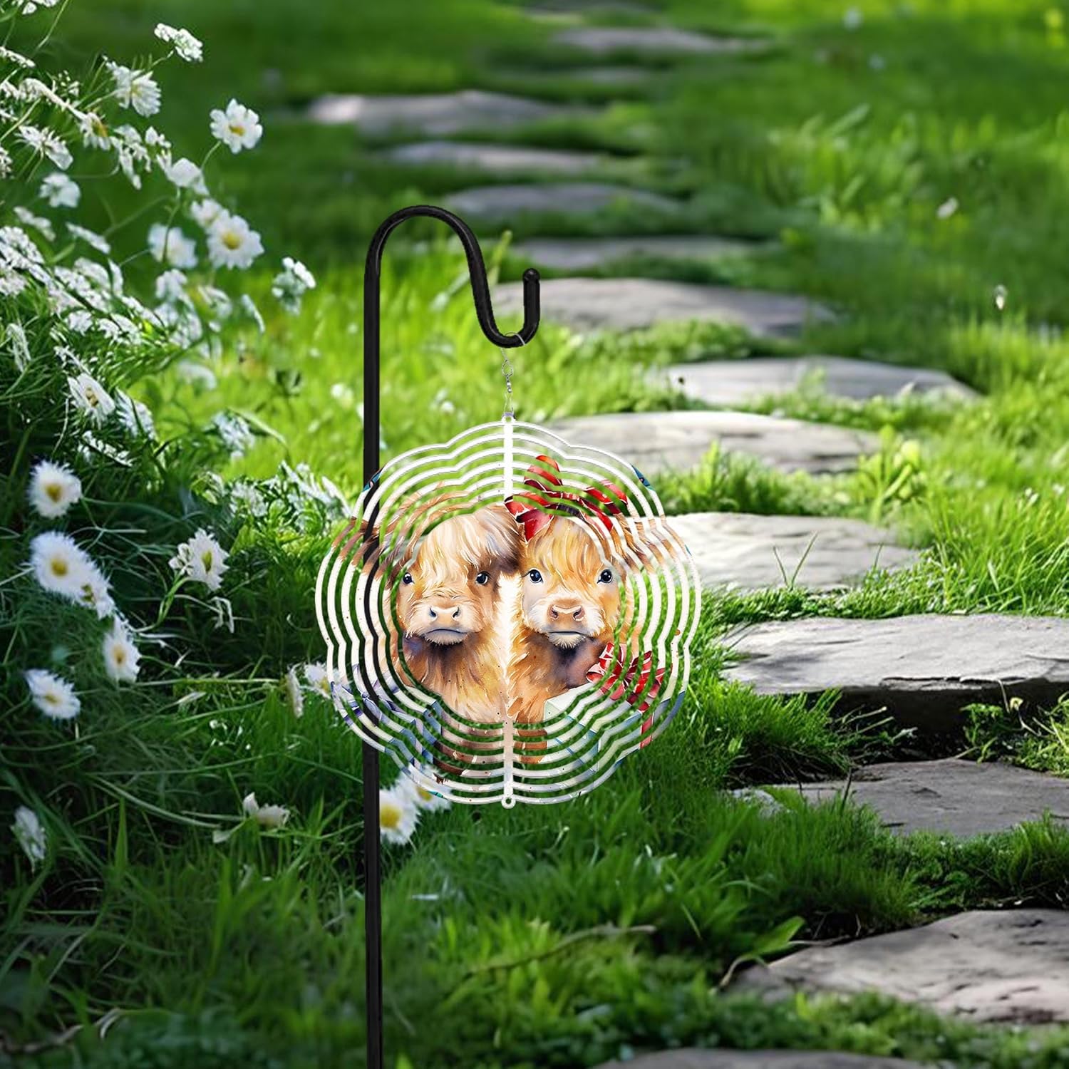 Couple Highland Cows with Gifts Christmas 3D Stainless Steel Laser Cut Metal Double Sided Printing-Hanging Indoor/Outdoor Decorations Yard Gardening Decor,Metal Kinetic Art (16x16 inches)