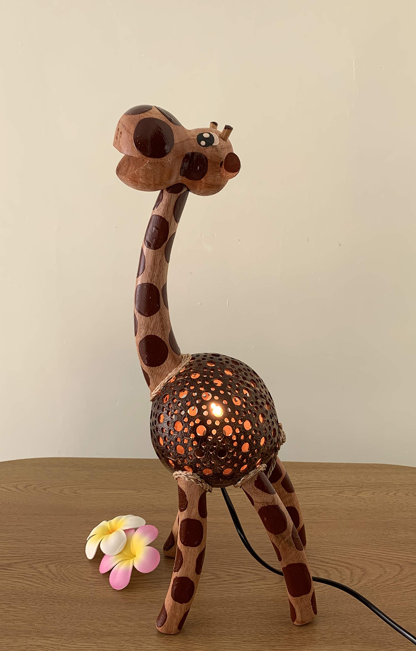 Coconut lamp Giraffe Standing up Design in Coconut Shell, Home Solid Wood lamp Creative Children Bedroom Decoration Bedside lamp Mini Coconut Shell Giraffe Standing up Table lamp (Brown, Medium)