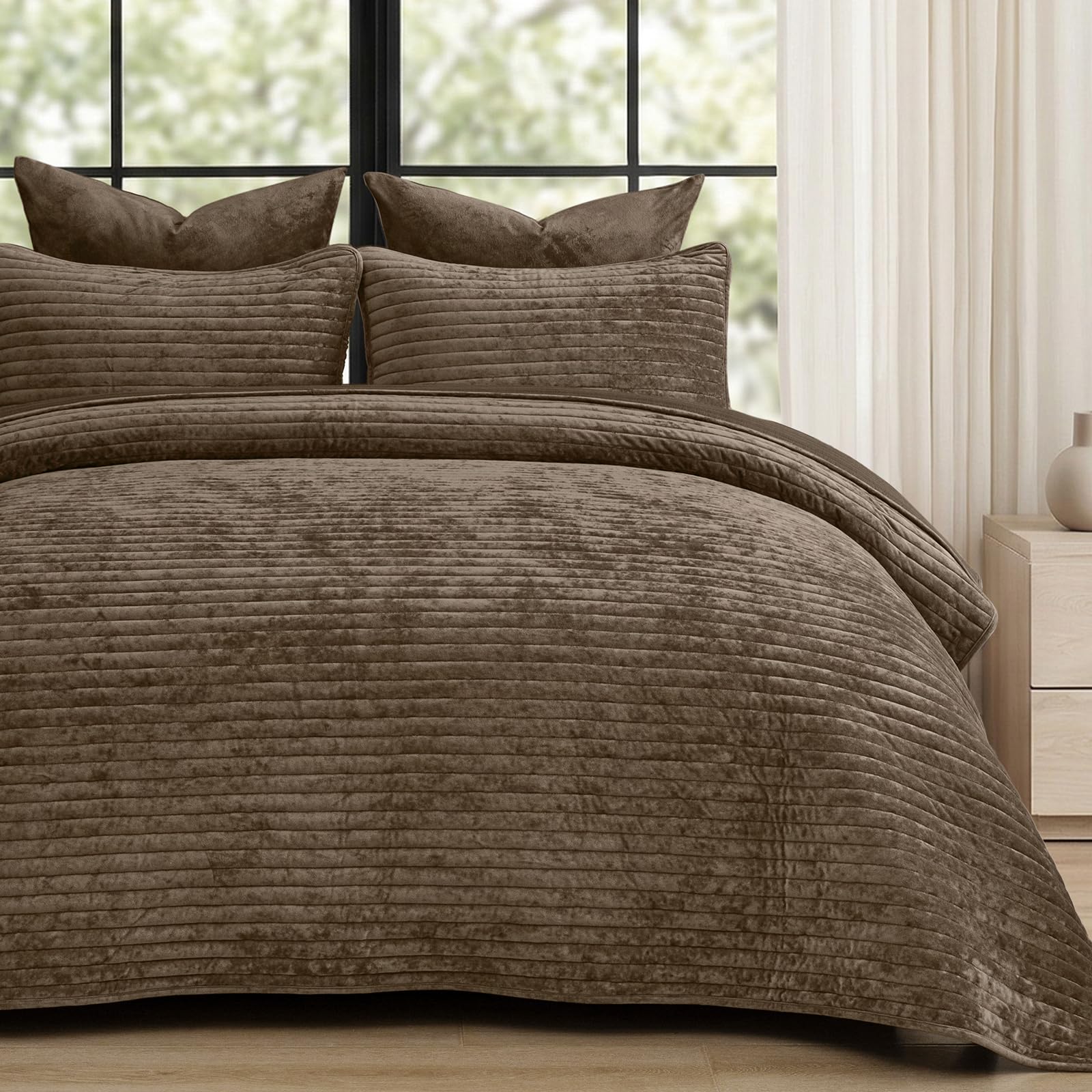 phf luxury velvet quilt set king size - 3pcs ultra soft quilted comforter alternative with striped channel, cozy quilted bedspread, 1 coverlet with 2 matching shams, 108" x 92", cub