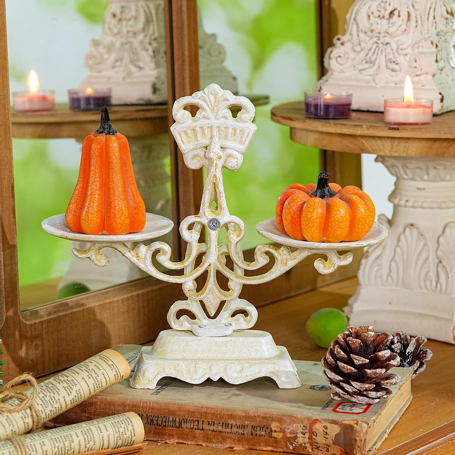 Sungmor Portacandele vintage in ghisa, stile rustico a doppio vassoio, design a scala di equilibrio, in stile antico, centrotavola da tavolo in metallo bianco per candele a pilastro o tealight