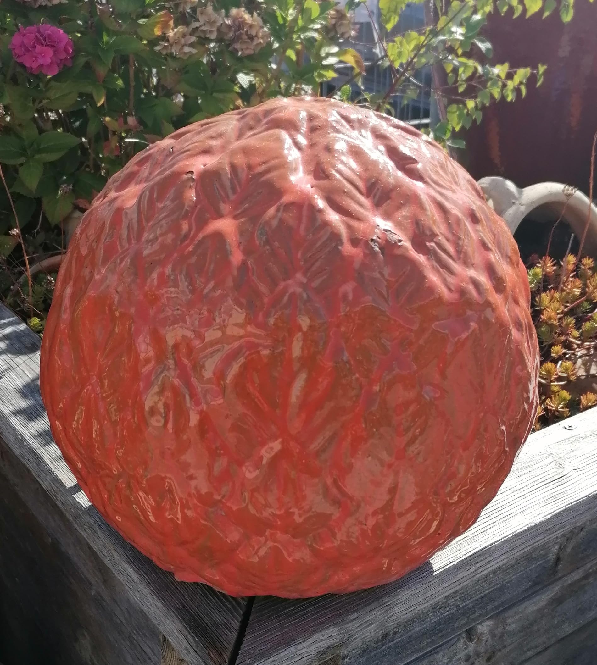 Generisch B-Ware !! Kugel mit Struktur ø ca. 22 cm aus frostfesten Steinzeug - orange glänzend glasiert Deko Garten