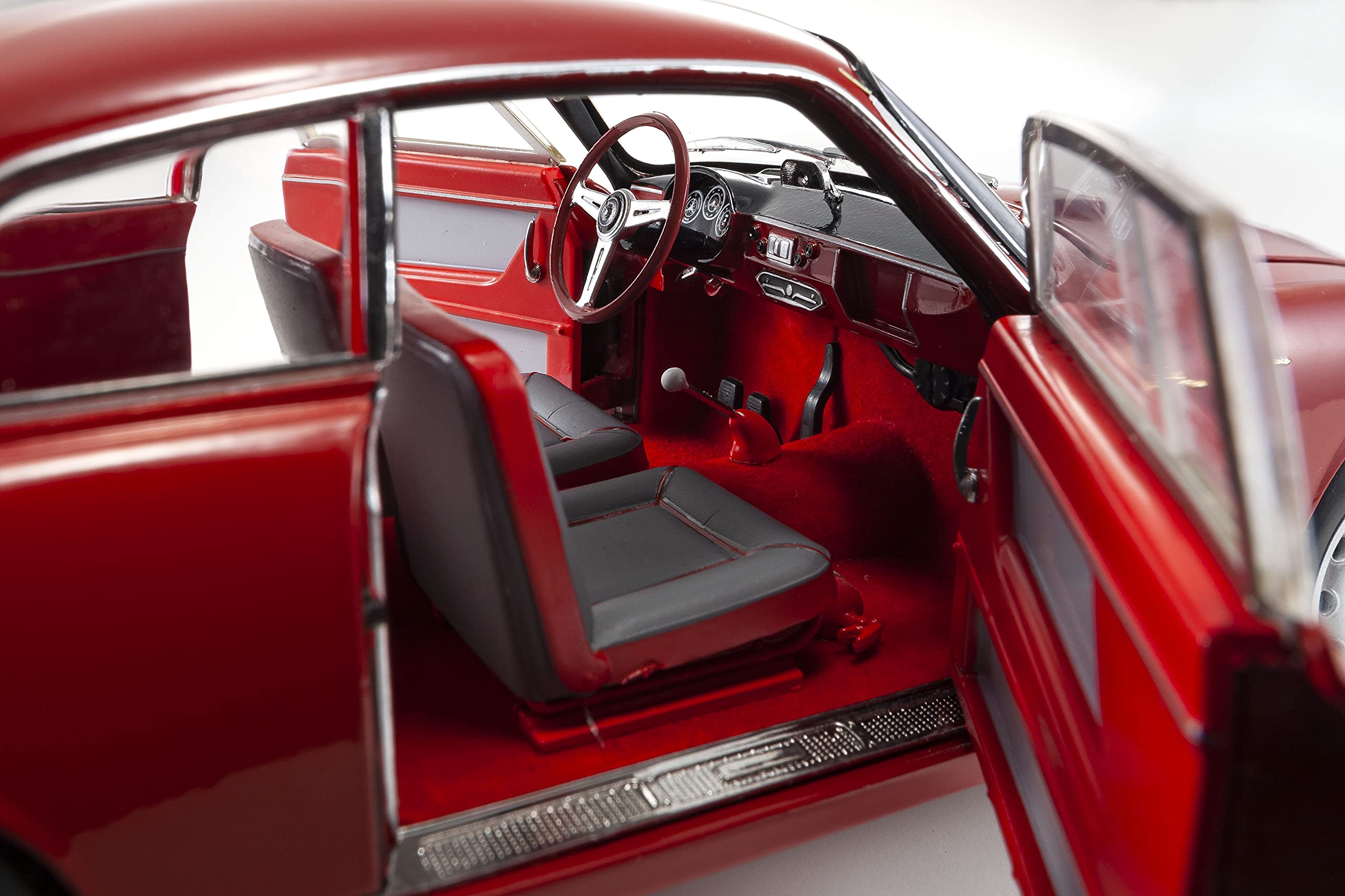 Kyosho 1:18 Alfa Romeo Giulietta Sprint Veloce - Rosso