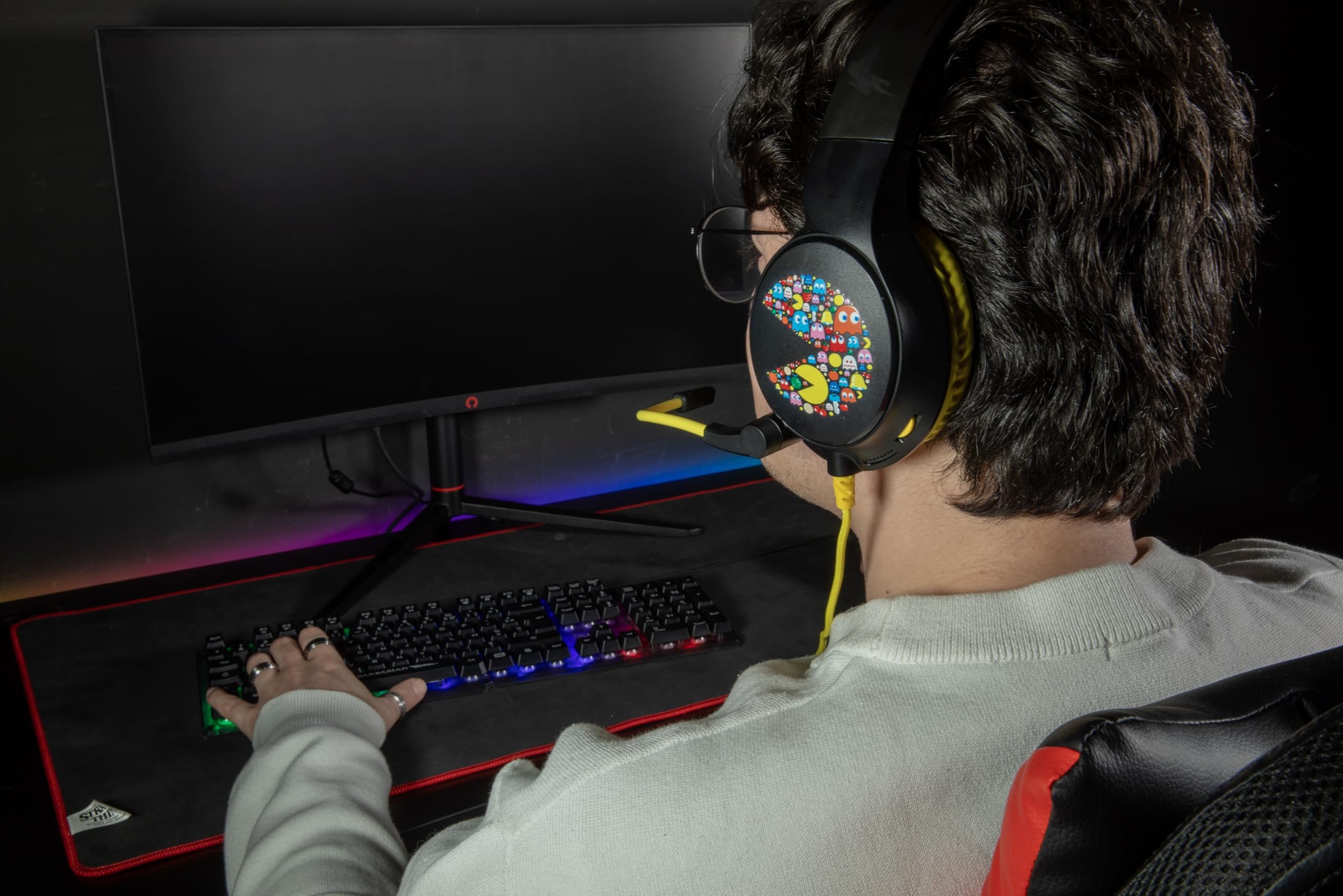 Konix Pac-Man Cuffie gaming circumaurali con cavo PC, PS5, Switch 2, Xbox Series X|S - Microfono 45° - Cavo 1,5 m - Jack 3,5 mm - Nero e giallo