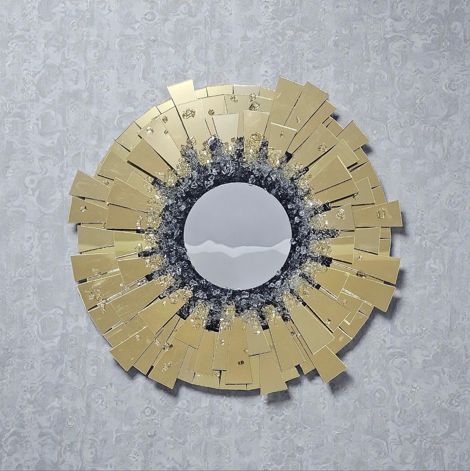 Inventive Art Creation Solar Crest Round Wall Mirror, Gold with Crystal Embellishments, Handcrafted, 5-Inch Central Mirror, Modern Luxury Décor 15.5 inch