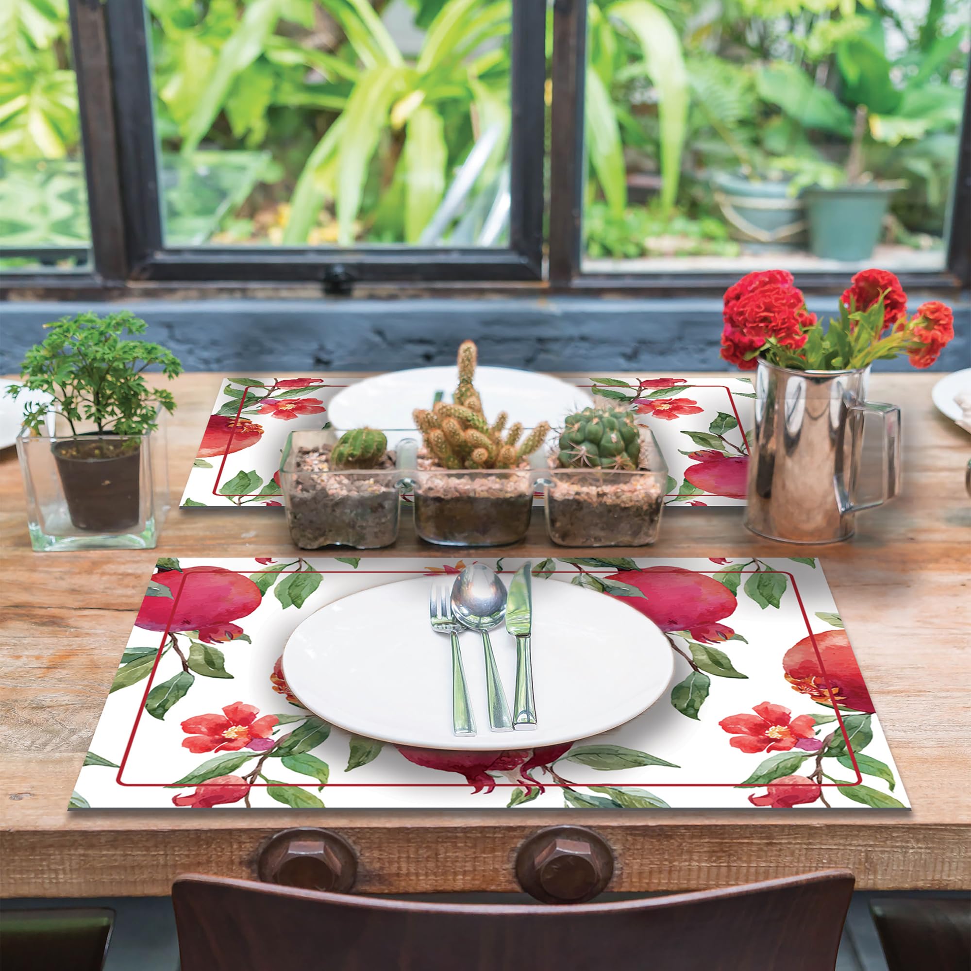 CREARREDA Pomegranate Placemats, Set of 4 PVC Breakfast Placemats, 48 x 33 cm, Non-Slip, Washable, Dirt-Resistant