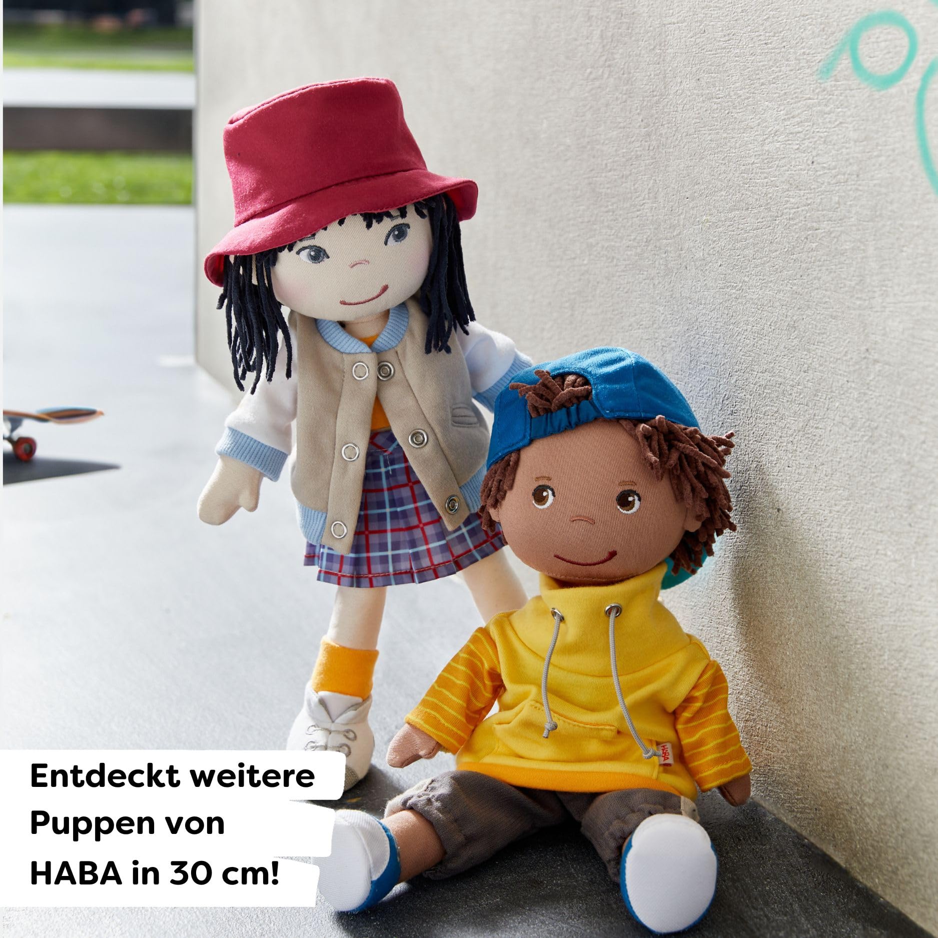 HABA Puppe Bruno – Coole 30cm Stoffpuppe für Kleinkinder – Kinderleicht an- und ausziehbar, pflegeleicht & waschbar – Ab 18 Monaten – 2014438001