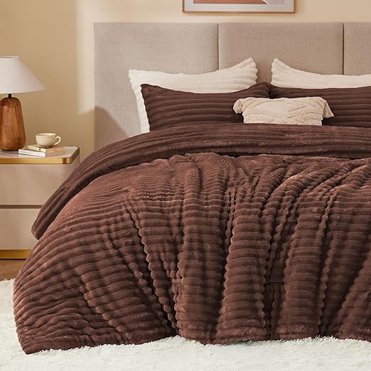 BEDELITE Fleece Twin Comforter Set -Super Soft & Warm Fluffy Hot Chotolate Bedding, Luxury Fuzzy Heavy Bed Set for Winter with 1 Pillow case
