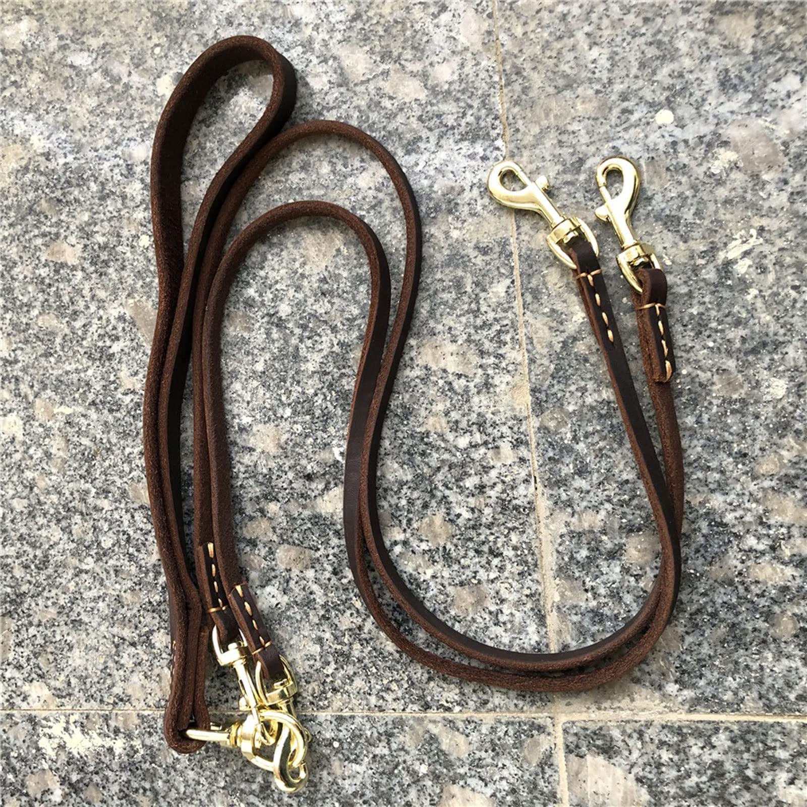 XIANGFAGS Laisse Chien Laisse for Chien Multifonction 2 Voies Double Deux laisses en Cuir for Animaux de Compagnie Amovible Anti-Torsion Marche et Dressage 2 Petits Chiens de Taille Moyenne