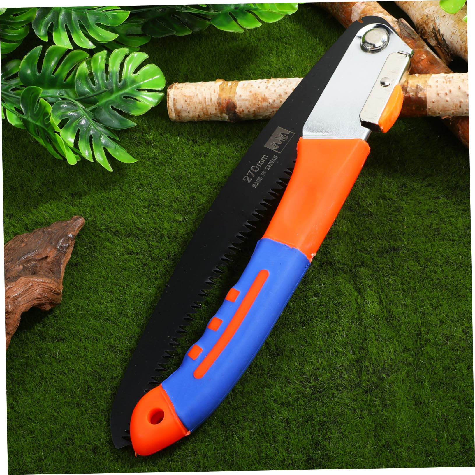 Seghetto Pieghevole da Potatura per Alberi, Lama Sk5 Nera | Compatto e Portatile, per Legno e Uso Outdoor, per Taglio Rapido in Campeggio e Giardino