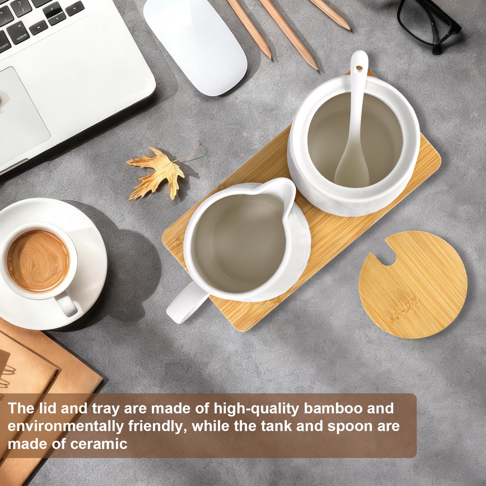 Set per latte e zucchero con coperchio e cucchiaio, bricco per latte in ceramica bianca e zuccheriera con vassoio in legno, lavabile in lavastoviglie e adatto al microonde