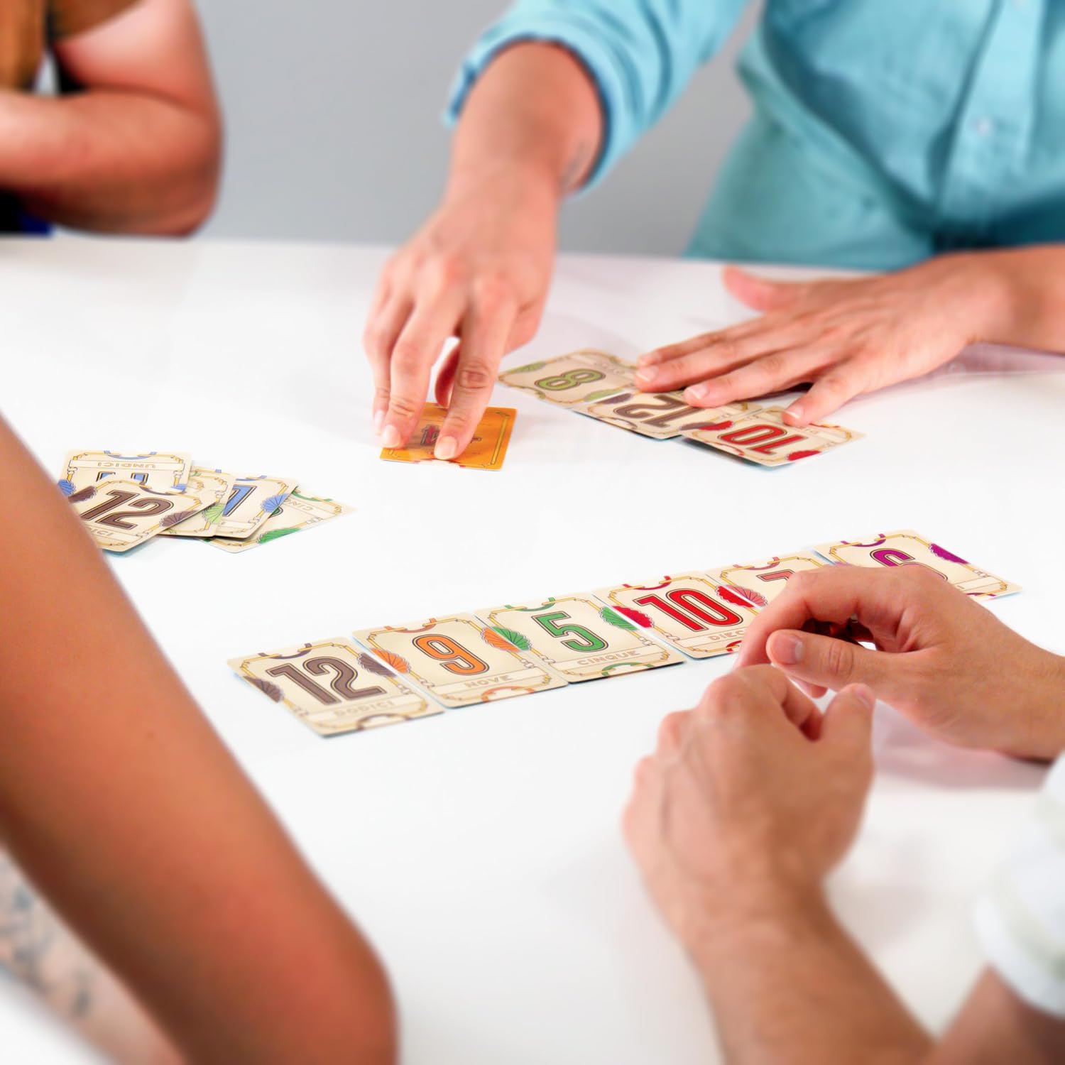 Flip 7 Card Game in Italian for Everyone, Party Game, Match Game for 3 Players