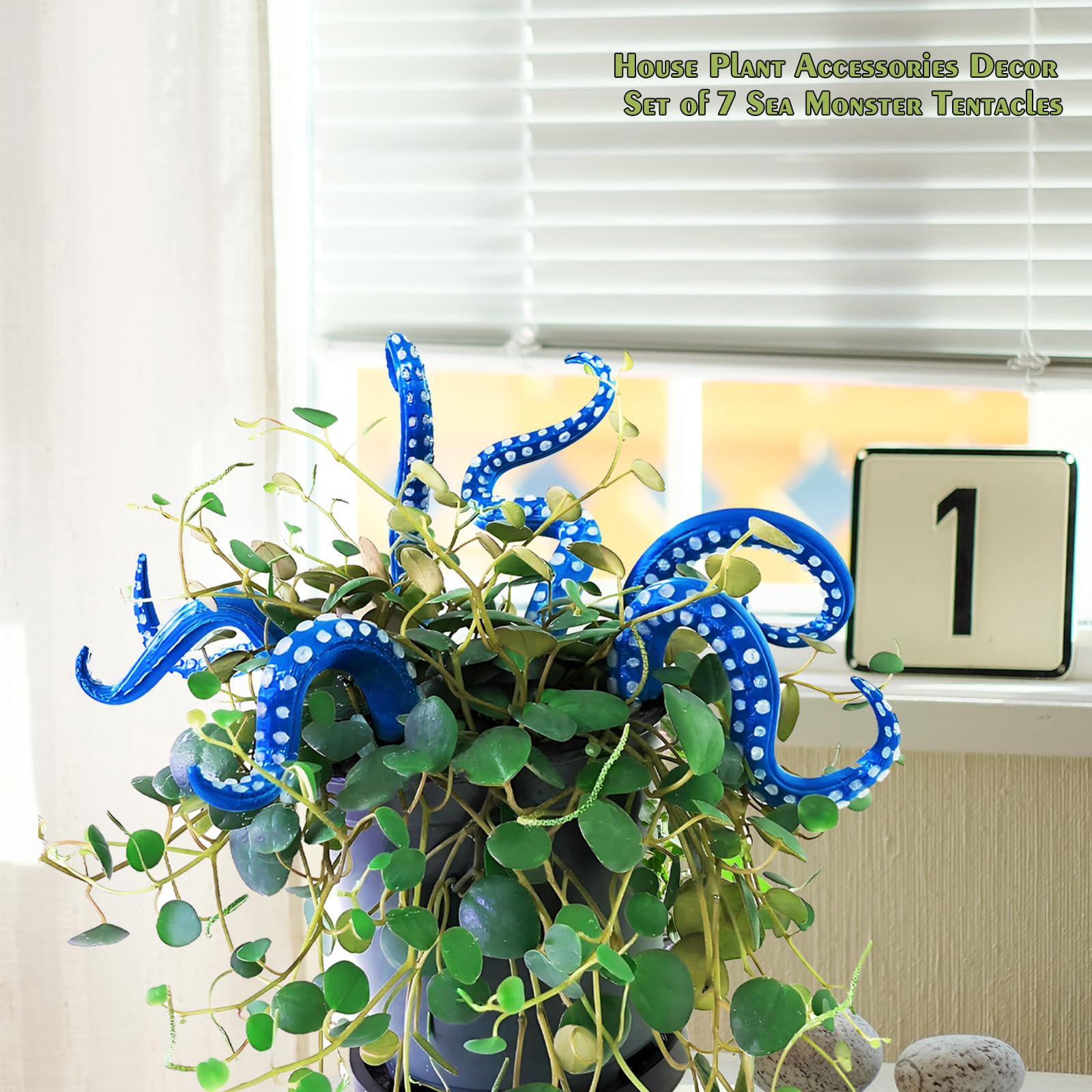 Poranlem Octopus Tentacle Plant Stake Creepy Garden Decor Glow in The Dark Cute Octopus Gifts Set of 7 Funny Animal Figurine Home Table Top Decorative
