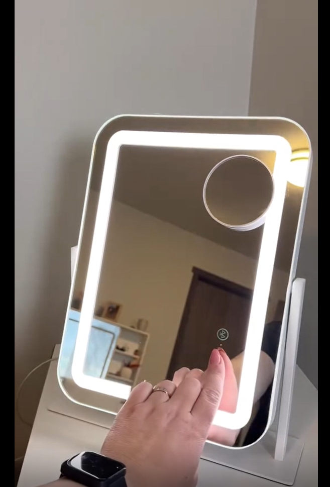 Amazon.com - Dripex 5-in-1 Lighted Vanity Mirror with Bluetooth