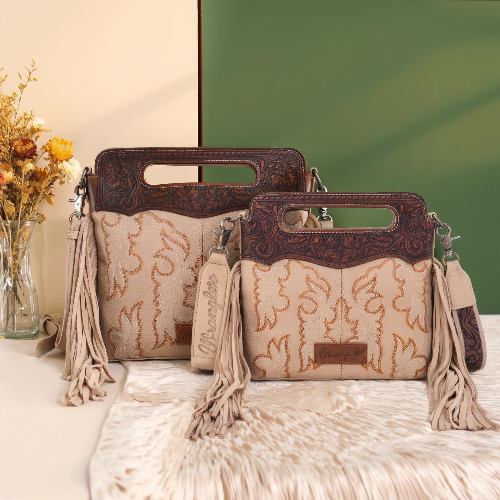 Wrangler - Borse a tracolla da donna con frange western e manico superiore, borsa a tracolla ricamata