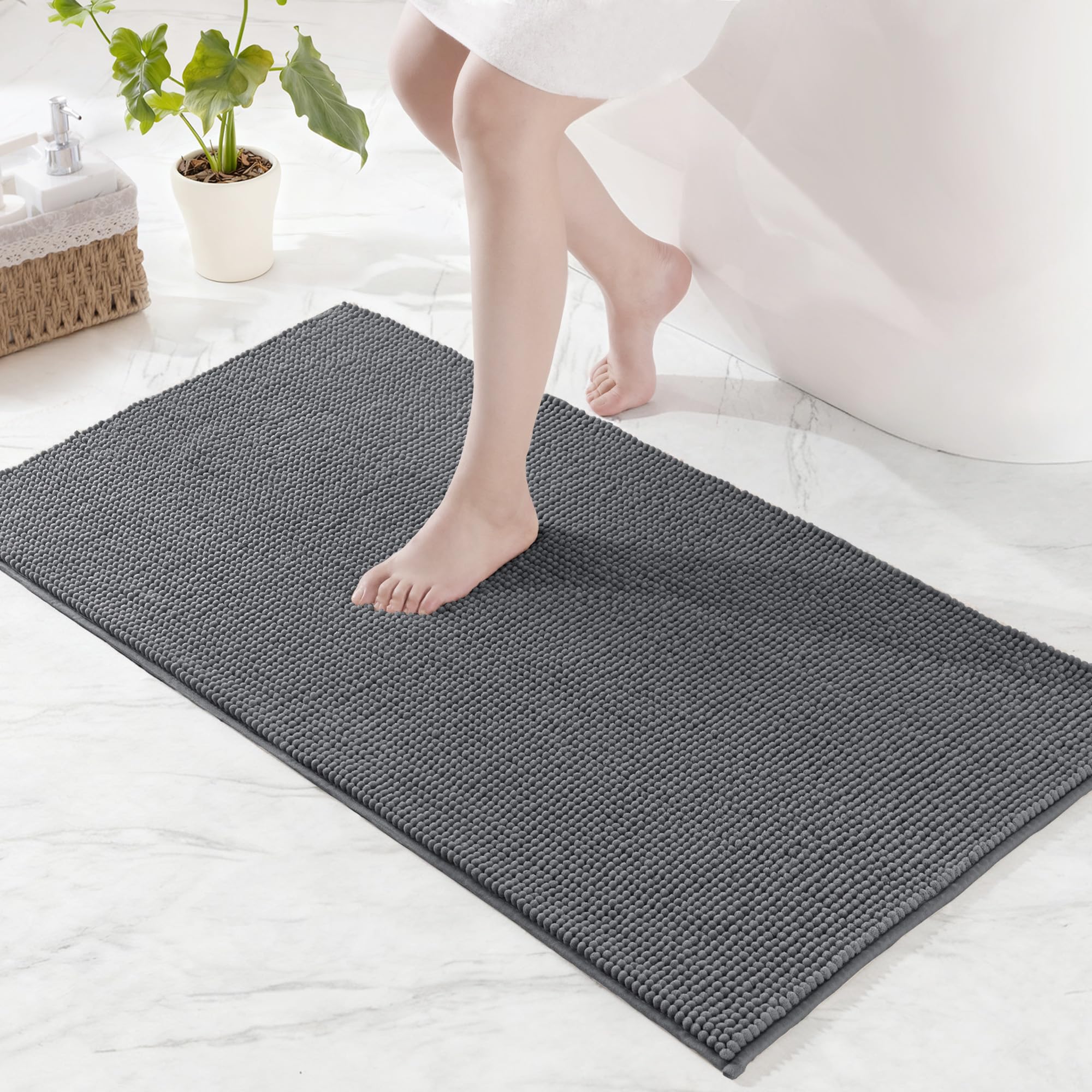 Exclusivo Mezcla Chenille Bath Mat 60 x 90 cm, Extra Soft Non-Slip Absorbent Bathroom Mat, Machine Washable Quick Dry Bath Rugs for Bathroom Floor, Shower, Home Decor, Grey