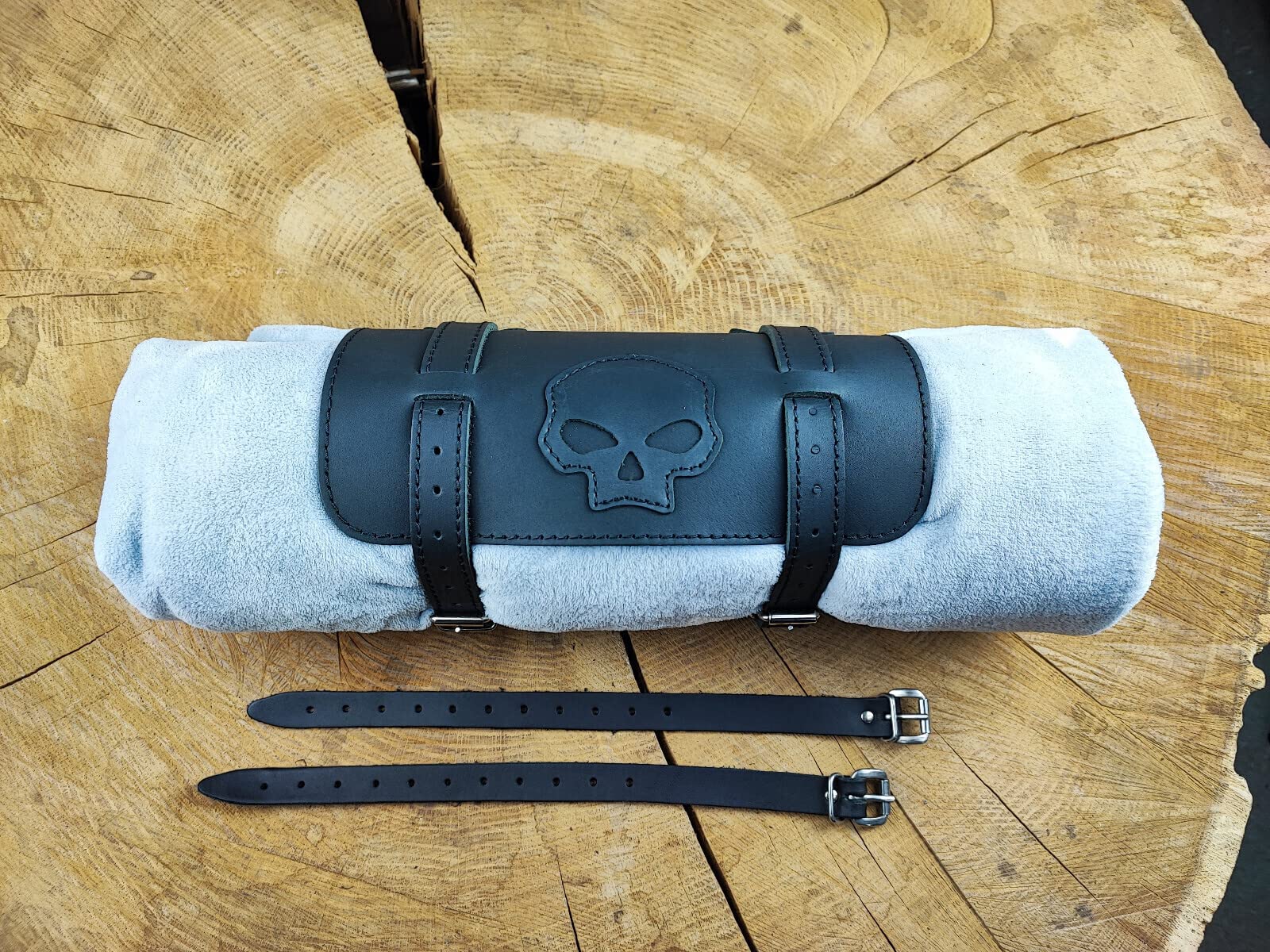 Deckenrolle Teschio Di ORLETANOS Compatibile Con Harley Davidson Roll-Up Supporto da Soffitto Valigia Viaggio Lederrolle Rotolo Strumento Sissybar Nero Ruolo