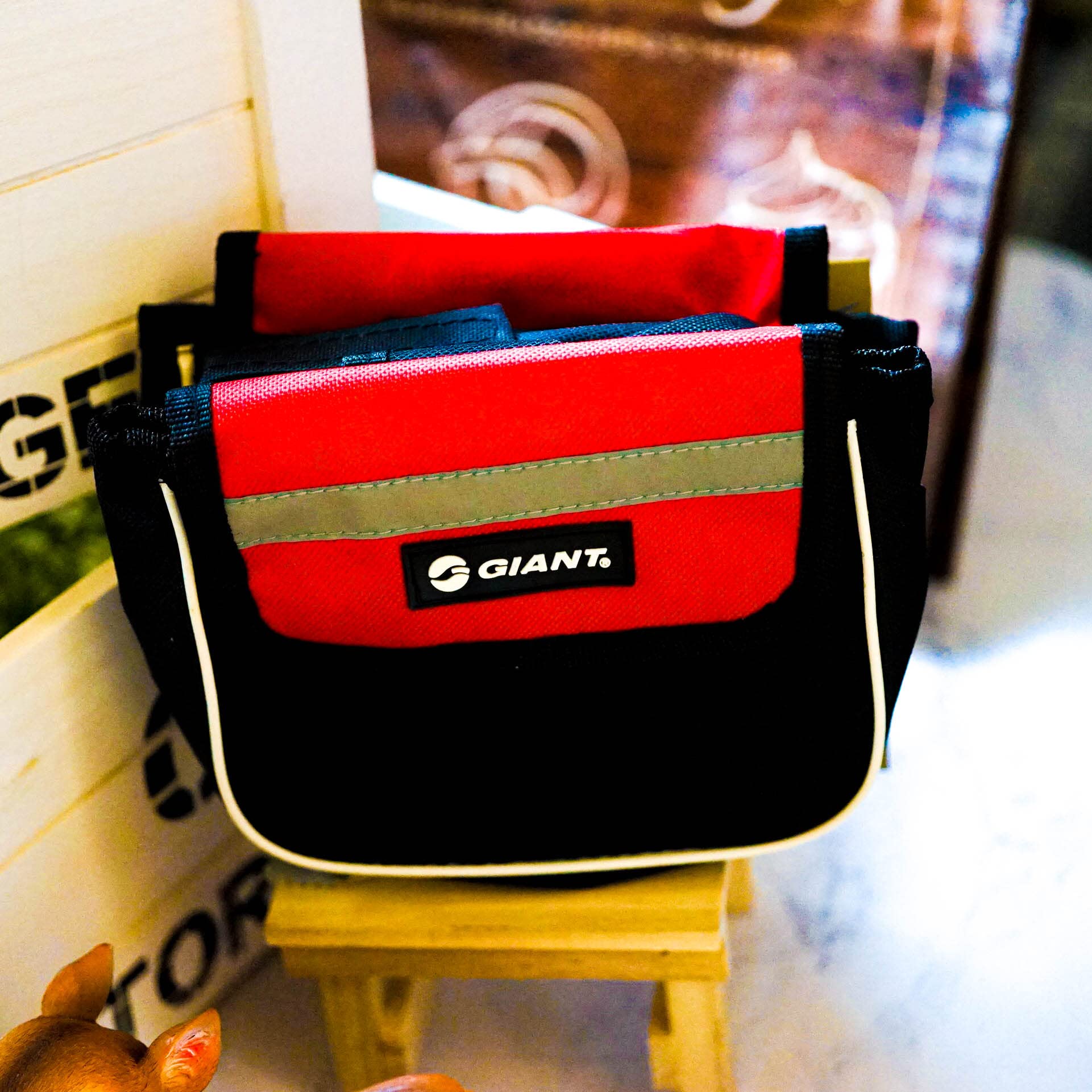 GIANT サイクリングバック Amazon.co.jp: giant フレームバッグ レッド 赤 自転車鞄 バッグ