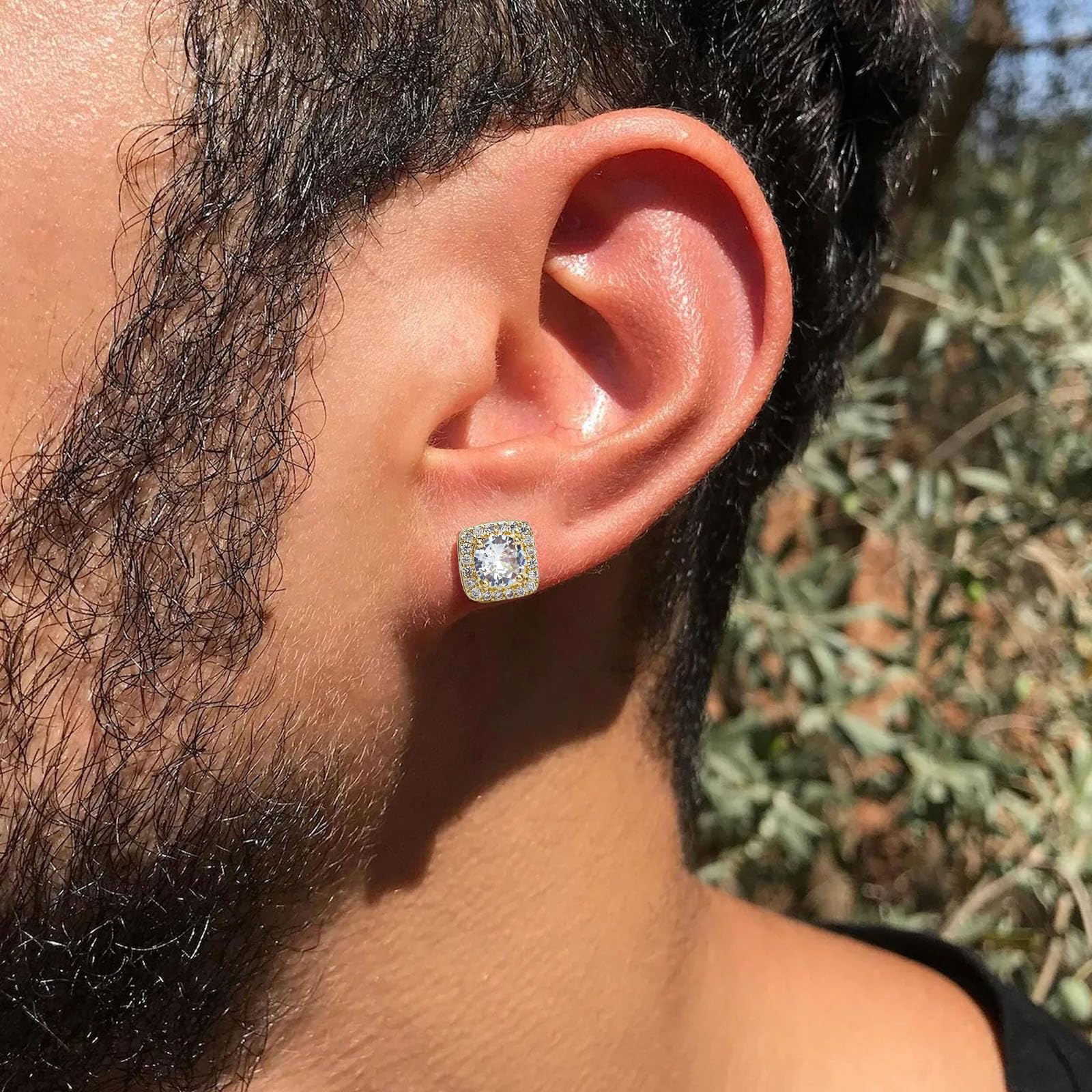 NEWITIN 4 Pairs Stainless Steel Stud Earrings for Men Hypoallergenic Earring Flatback Earring Screw Back Studs Inlaid Cubic Zirconia Stud Earrings for Women Men