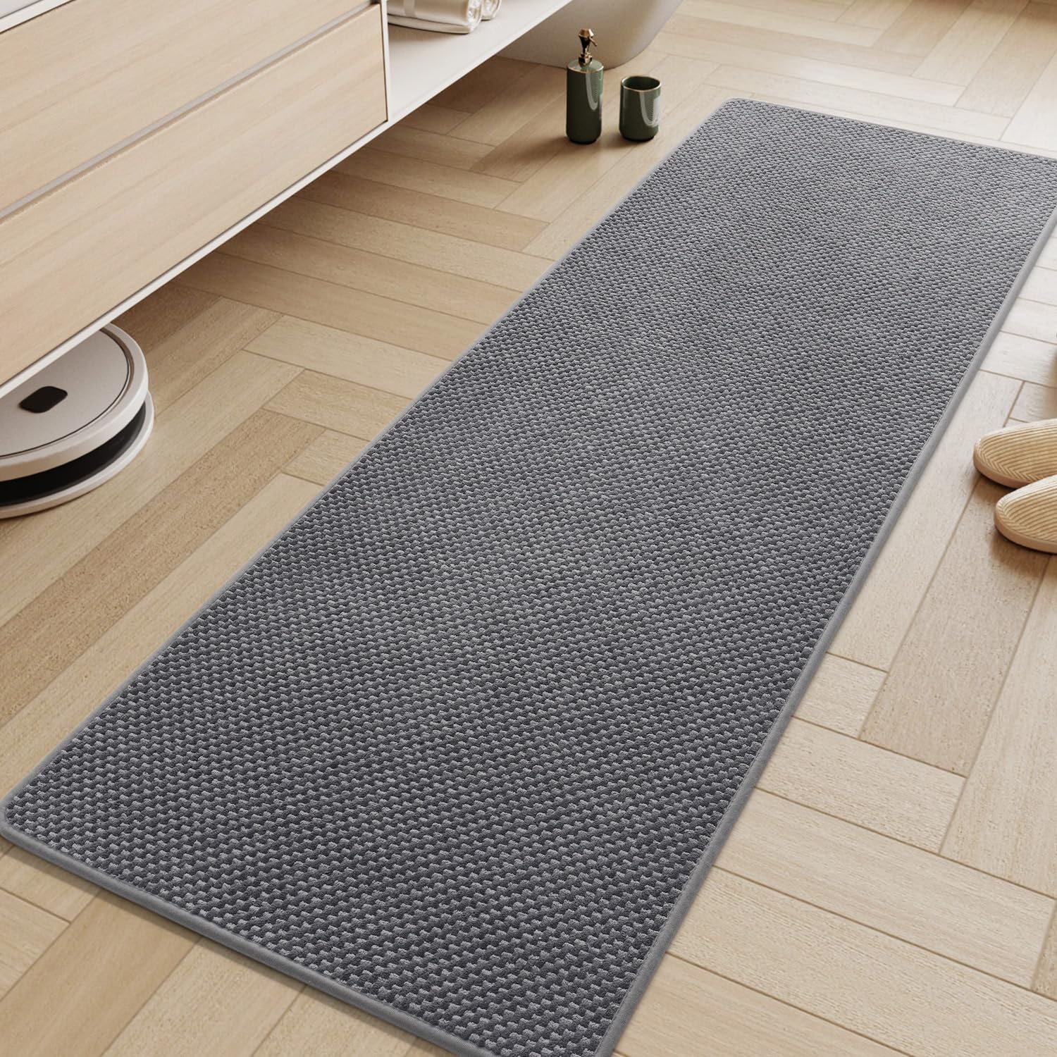 MontVoo Chenille Bath Mat Super Absorbent Bathroom Mat Non Slip Bath Mats for Bathroom Tightly Woven Machine Washable Bathroom Runner Low Pile Fit Under Door, Front of Shower,Bathtub,Darkgrey 24"x48"