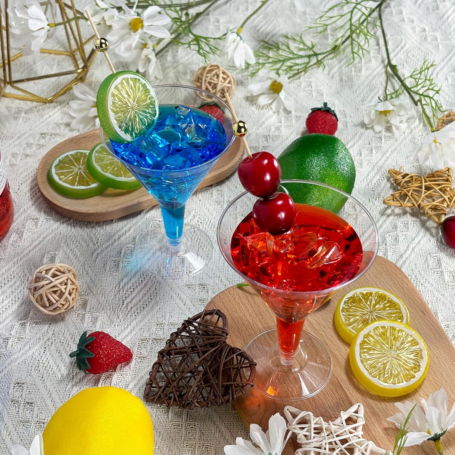 50 Pack Plastic Martini Glasses with 100 Cocktail sticks, 6.5oz Disposable Cocktail Glasses, Reusable Dessert Cups Clear Stemmed Shot Glasses for Party Wine, Champagne, Margarita and Appetizers