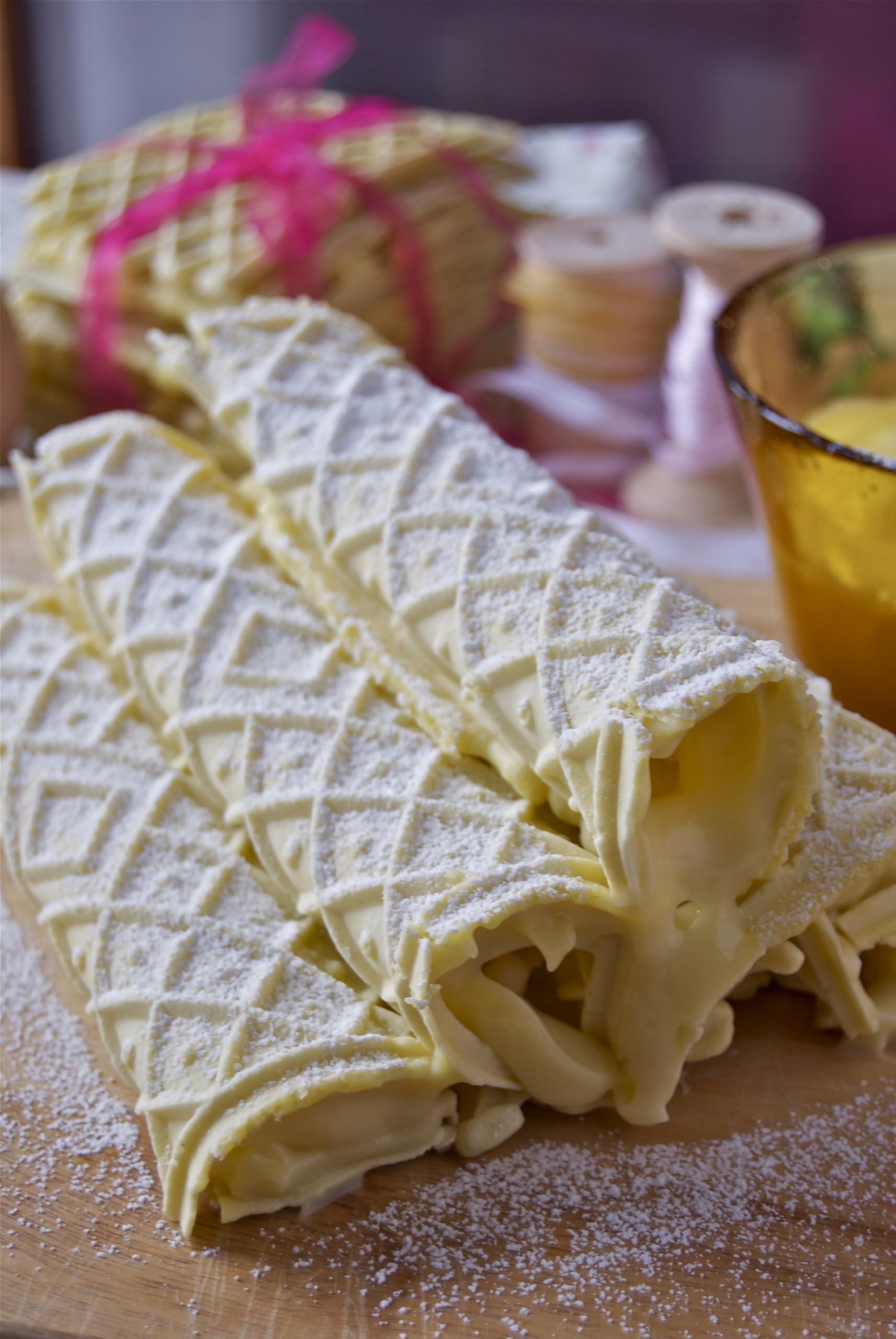Abruzzese rechteckige Keksdose für dünne Ferratelle Fiore Abruzzese rechteckige Keksdose für dünne Ferratelle Fiore