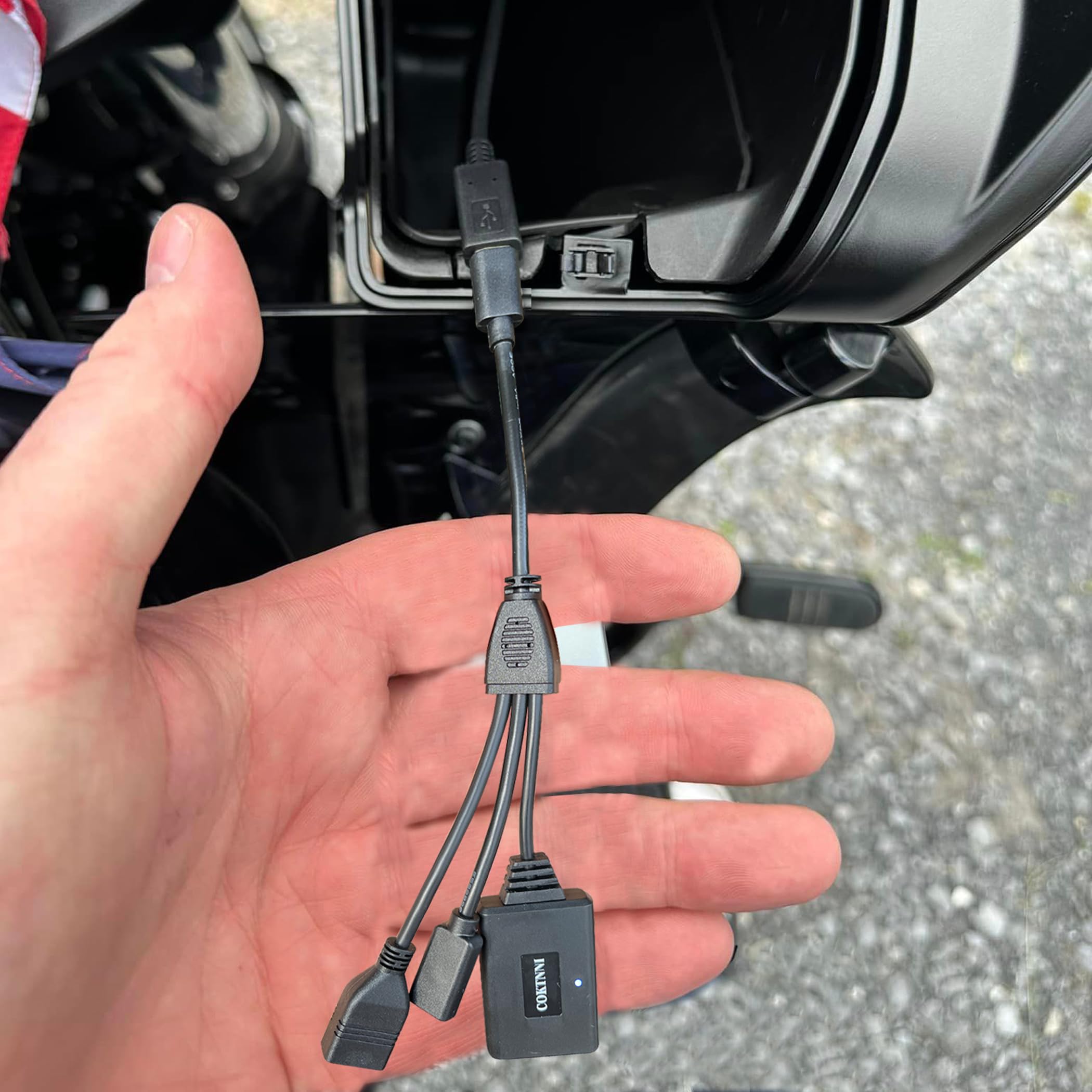 Adaptateur Carplay sans fil Road Glide 2024 pour Harley 2024-2025 Road Glide Street Glide 121 CVO/ST Accessoires Touring Plug n Play avec port de charge (USB femelle)