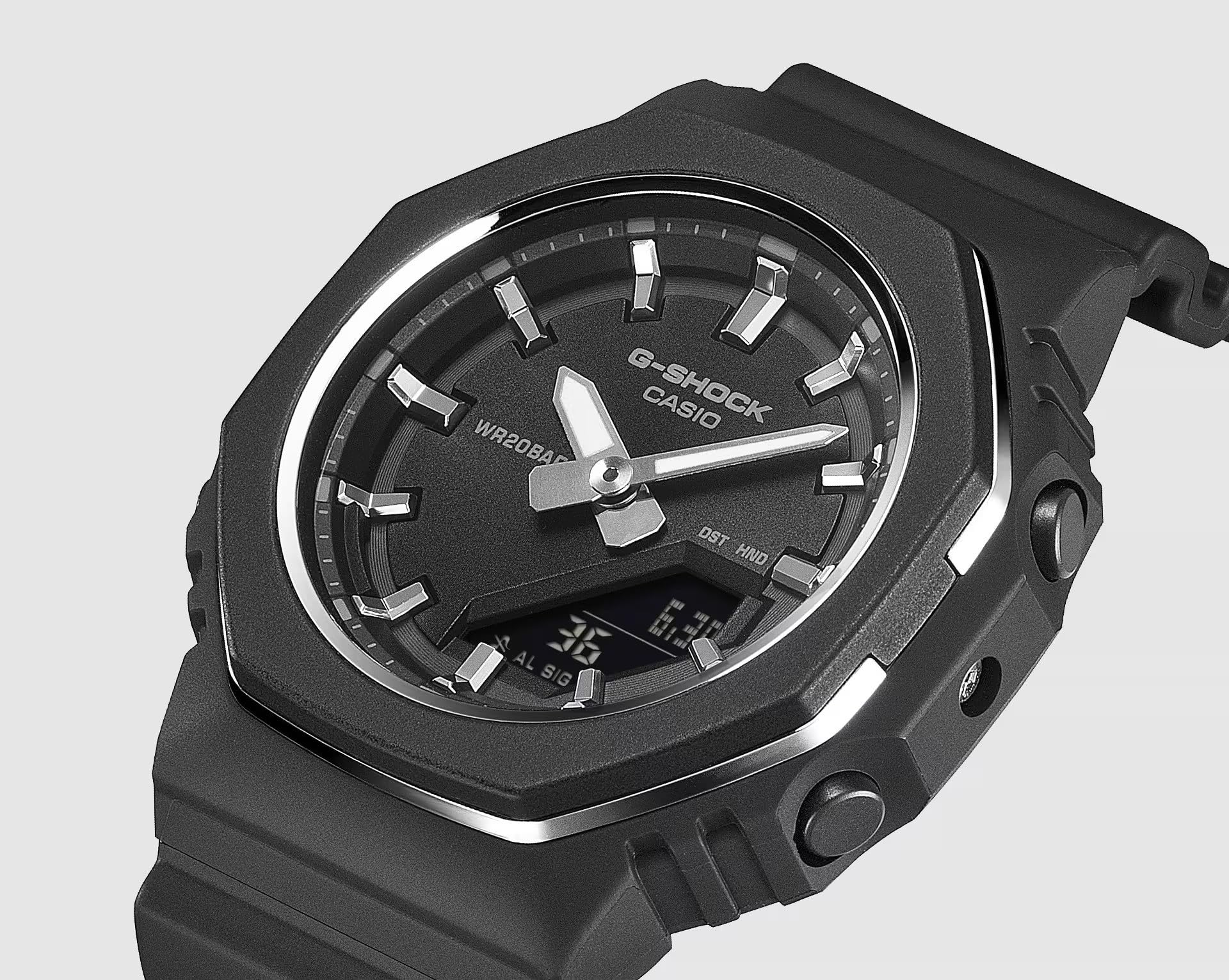 G-Shock Casio Small Classic GMA-P2110-1AER Digitaluhr für Damen