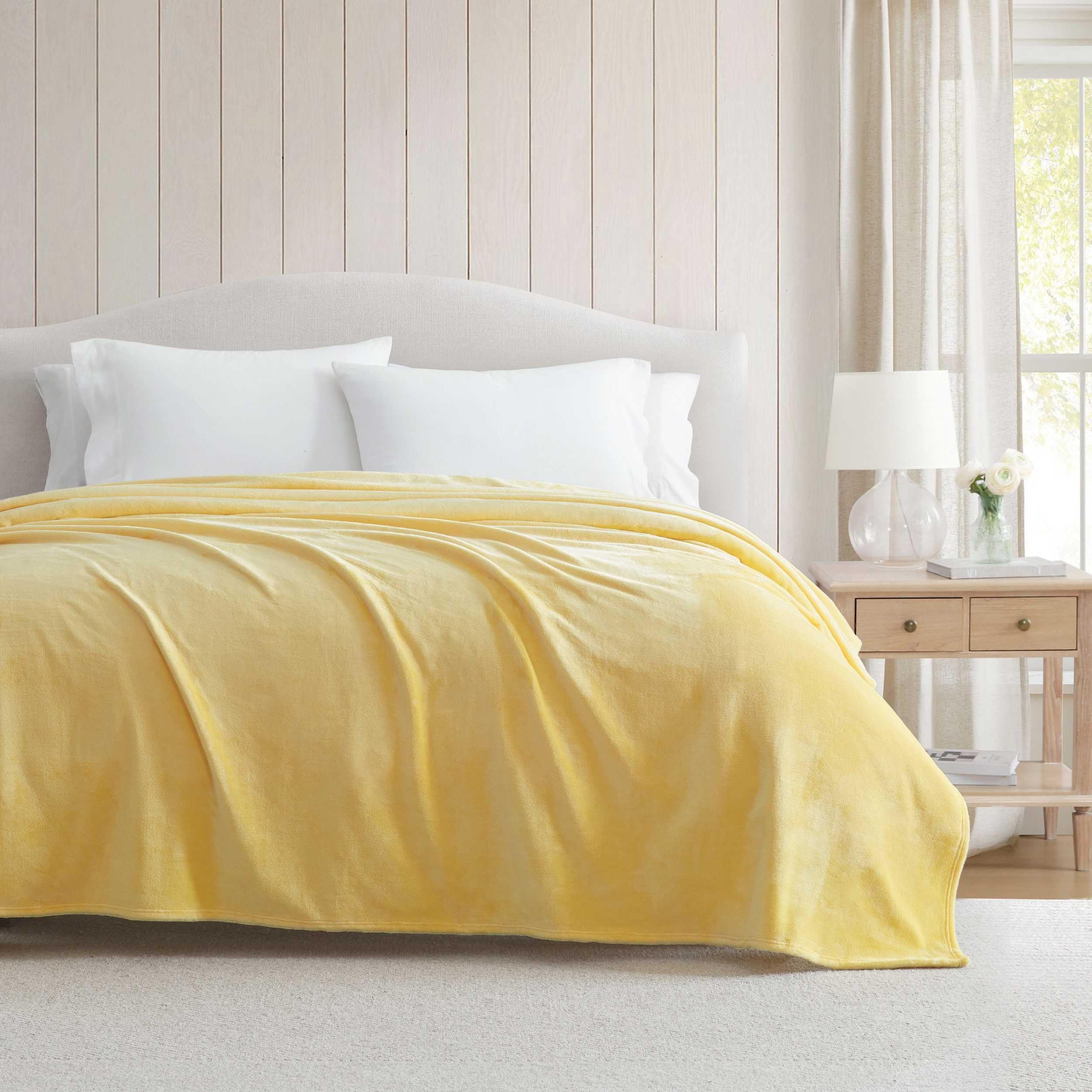 Martha Stewart - Queen Size Blanket, Ultra-Soft Plush Fleece Throw Blanket with Double-Needle Stitching, 350 GSM, Medium Weight Bedding for Bed or Couch (Bedford Solid Yellow)