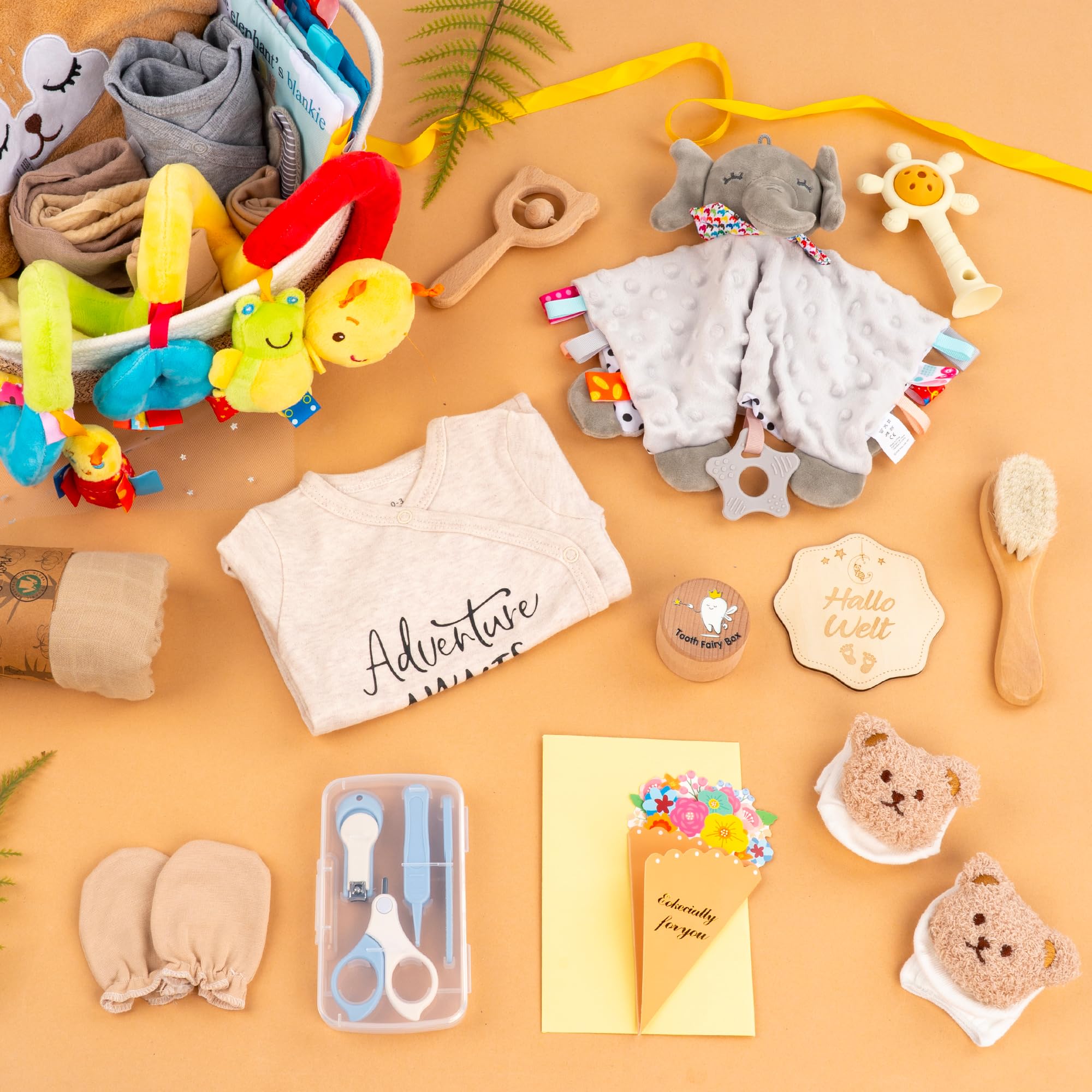 Neugeborenen Geschenk 24-teiliges，Baby zubehör, Strampler, Schnuffeltuch, Rassel & Karte，Geschenk zur Geburt für Babys (Khaki)