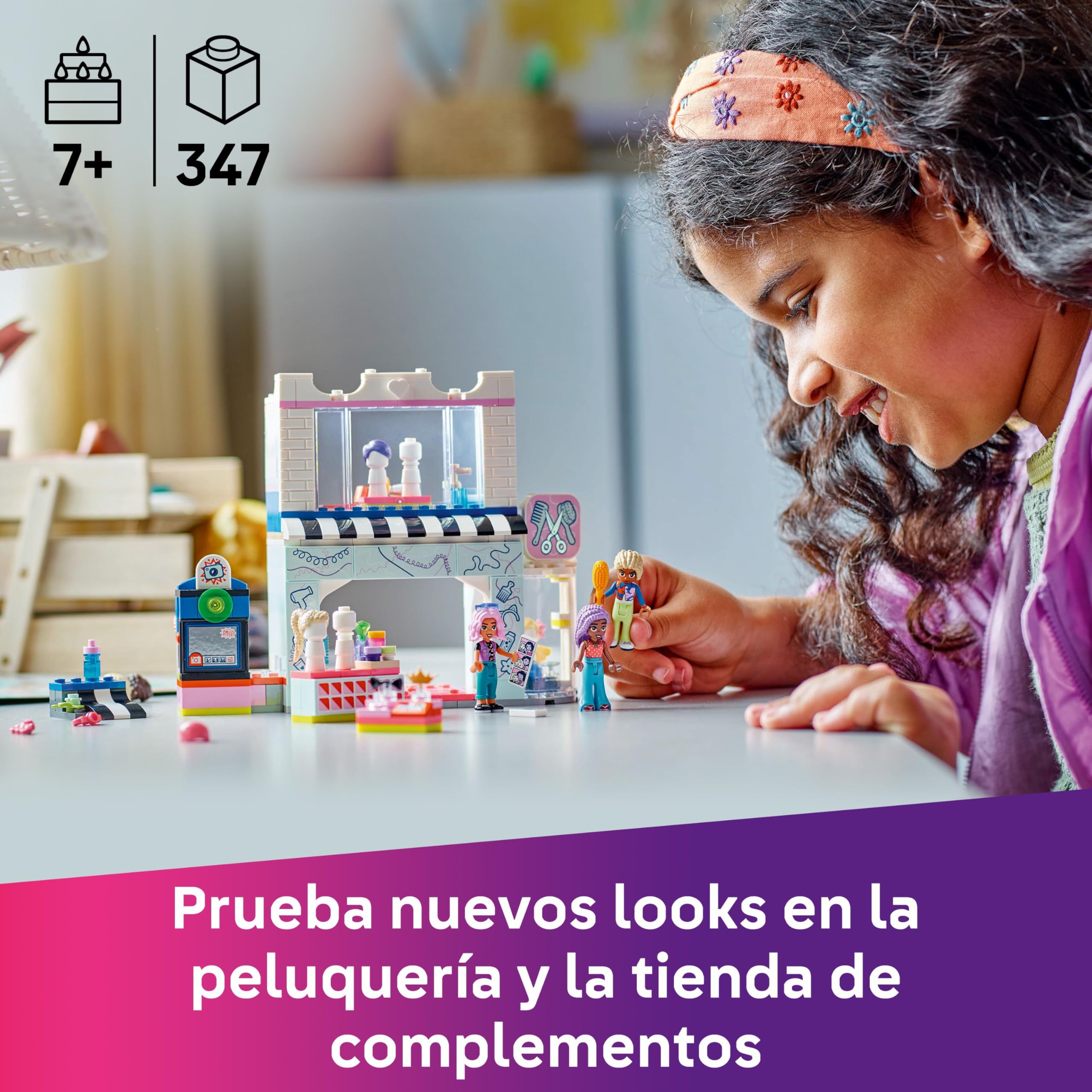 LEGO Friends Peluquería y Tienda de Complementos, Secador y Pelucas de Juguete, Juegos de Peinados, Regalo para Niñas de 7 Años o Más, 3 Mini Muñecos para el Juego de rol 42662