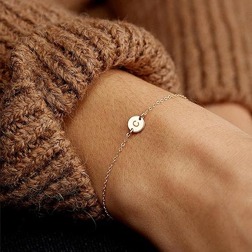 Miniatura 2 de Pulsera de acero inoxidable chapada en oro de 18 quilates, pulsera personalizada con dije de letra, pequeño disco delicado con monograma, pulsera