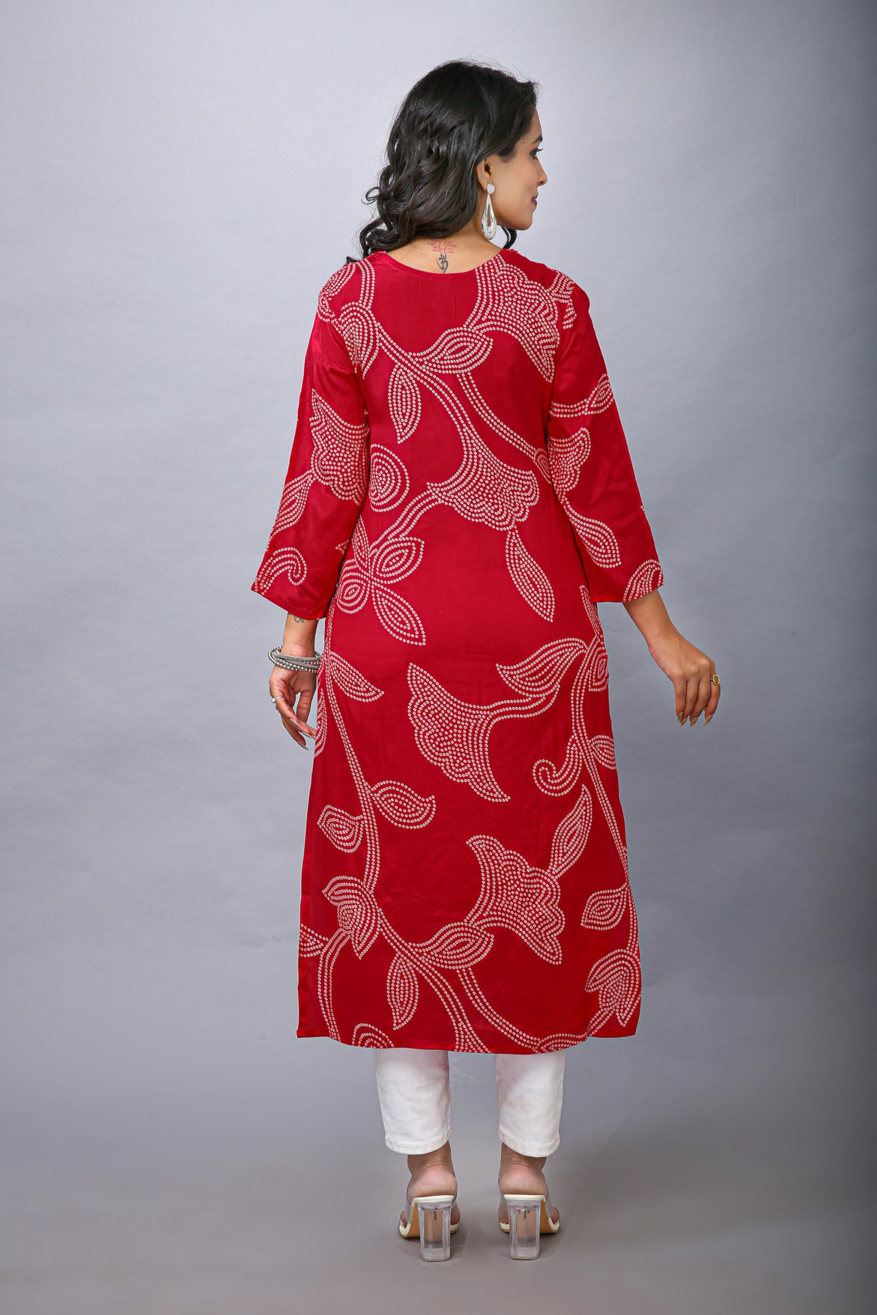Ladyline Bandhani tunica da donna in seta con ricamo e specchio | manica a 3/4 scollo a V etnico kurti top
