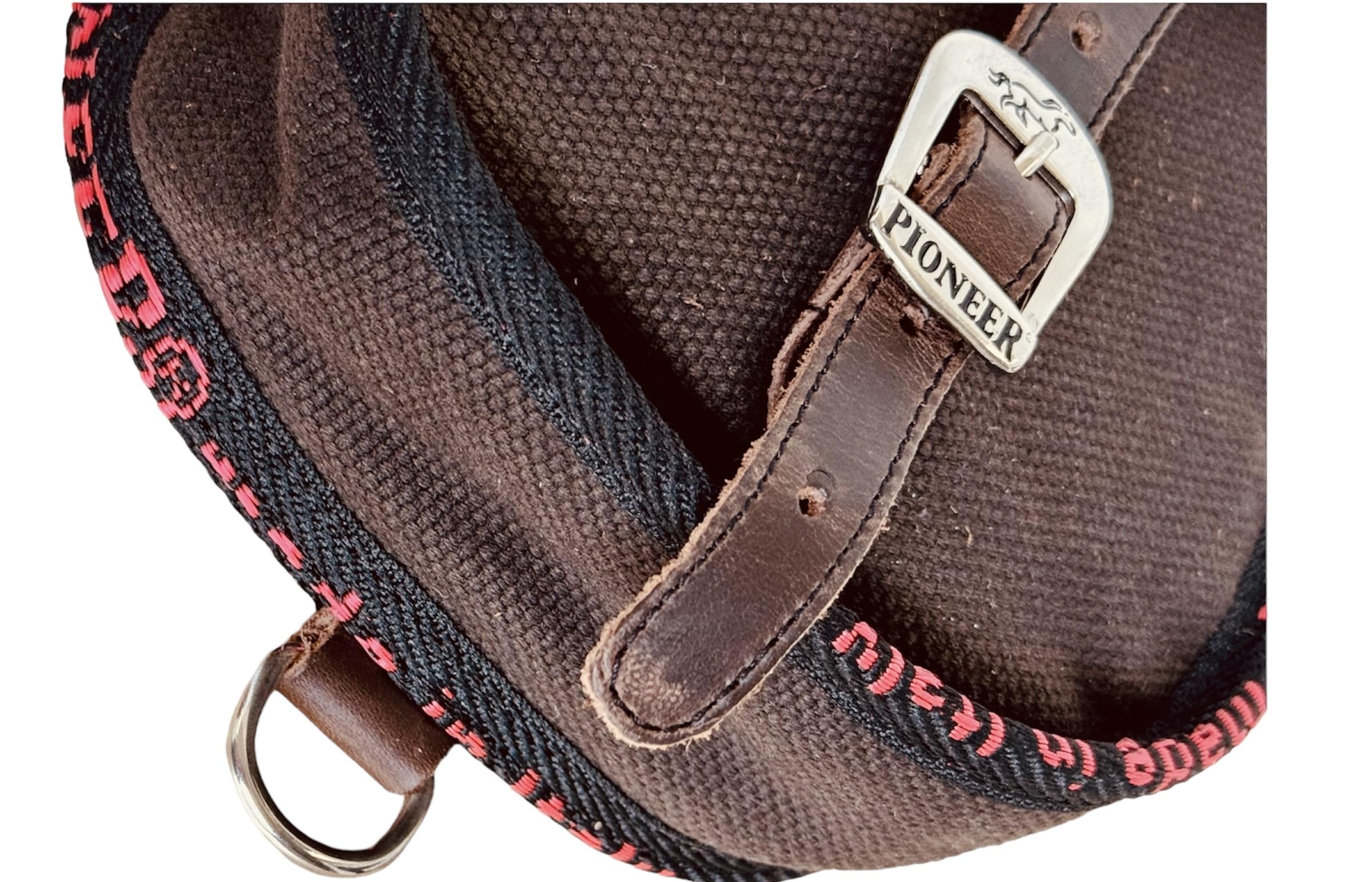 PIONEER Alforjas Para Caballo De Piel Marrón – Diseño Frontal Para Trekking Y Paseos, Resistente Y Cómoda Con Hebillas Ajustables