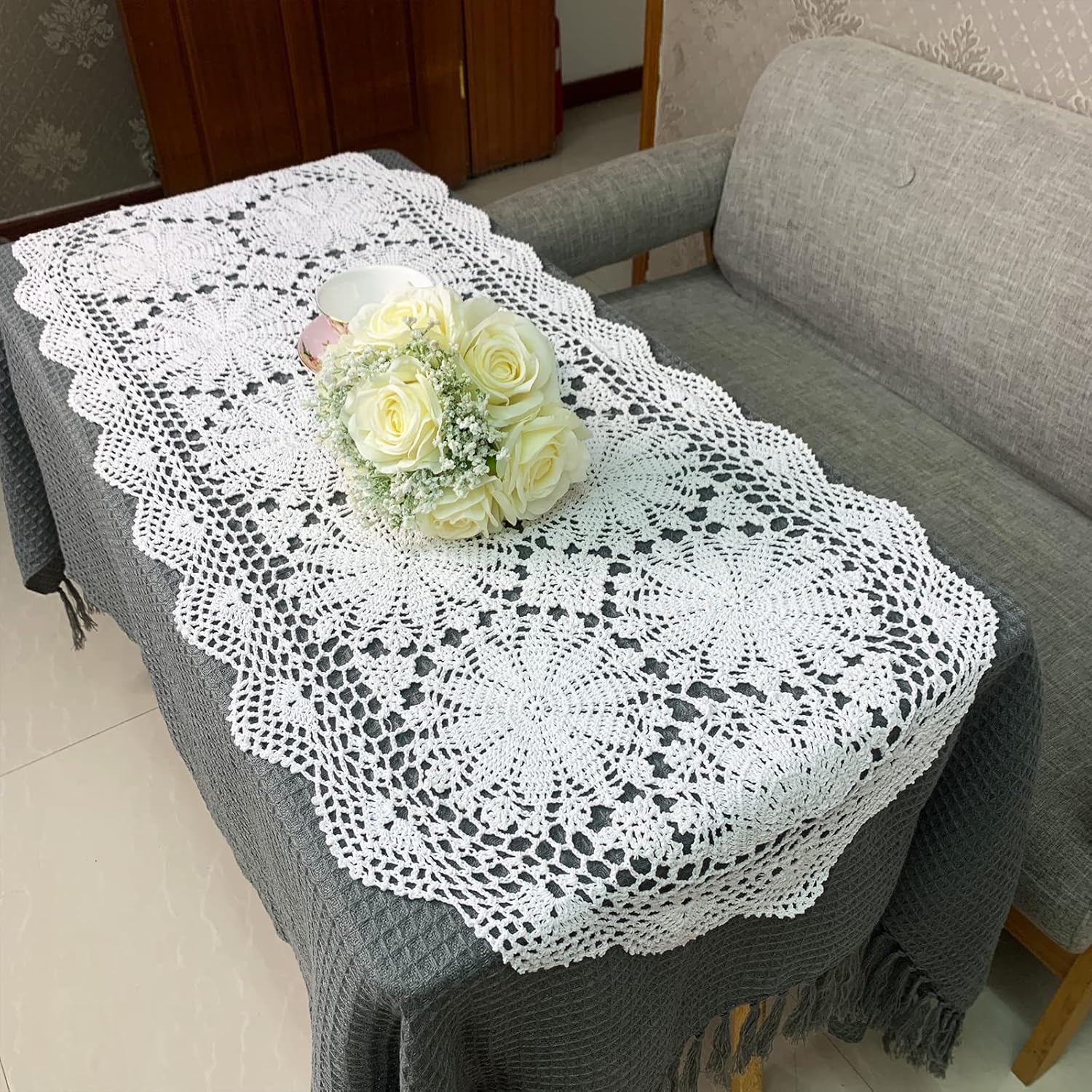 USTIDE Handmade Crochet Oval Table Runner 20"x47"Doilies Table Dresser Scarf Décor Coffee Table Sofa TV Stand Decor White