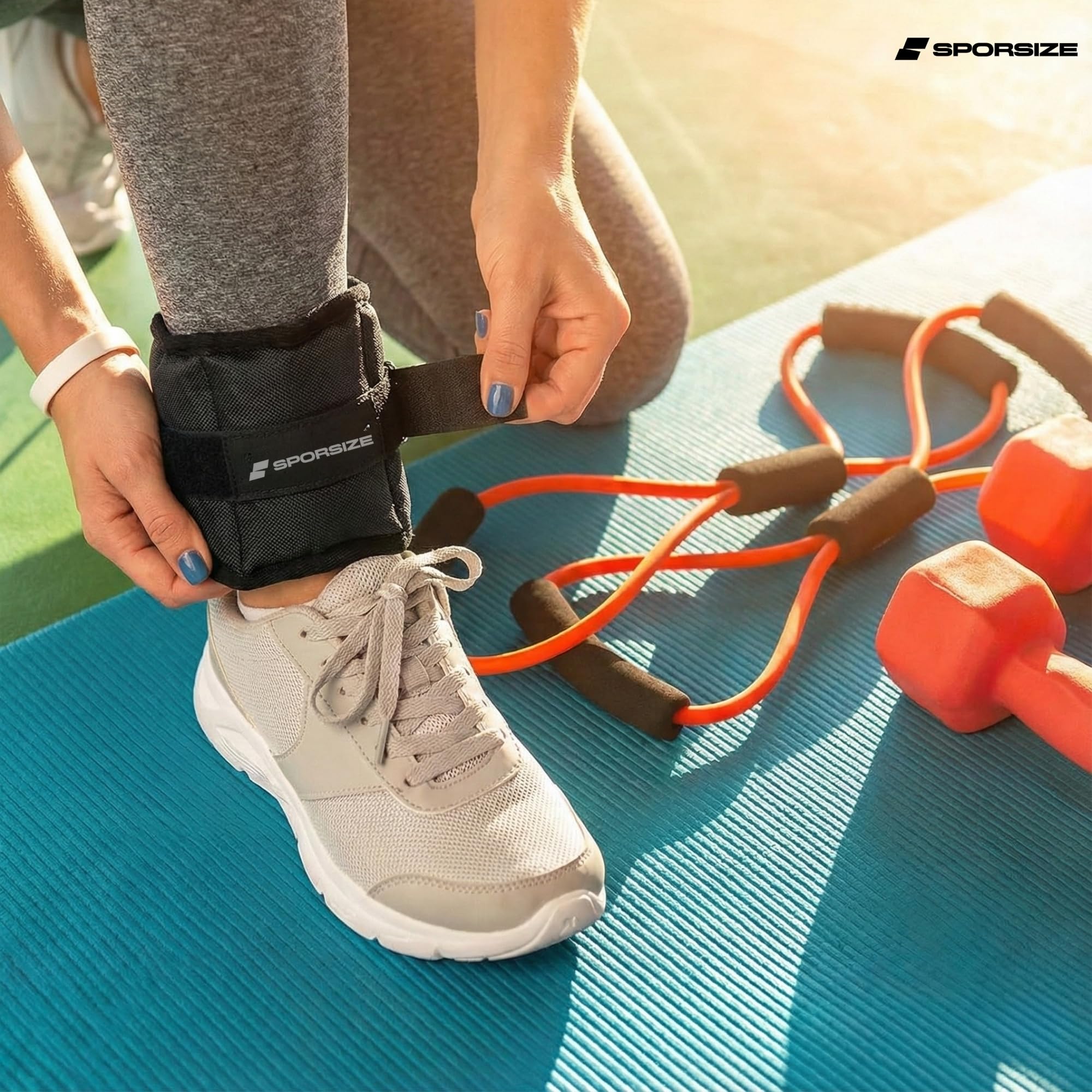 SPORSIZE Ayak Bileği Ağırlıkları – 0.5kg, 1kg, 1.5kg, 2kg, 2.5kg, 3kg, 4kg, 5kg – Ayarlanabilir Kayışlı, Mavi & Siyah, Yürüyüş, Fitness ve Evde Antrenman için (Siyah, 2.5 KG)