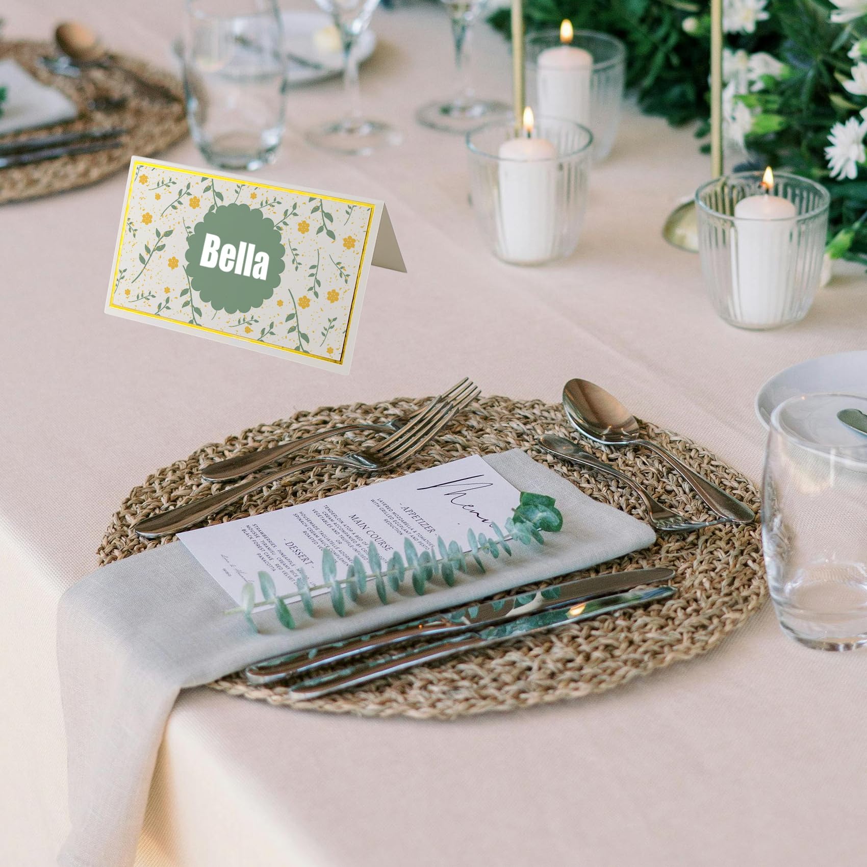 Paquete de 50 tarjetas de lugar, tarjetas de nombre blancas de 2 x 3.3 pulgadas con borde de lámina dorada para mesa, bodas, cenas (50)