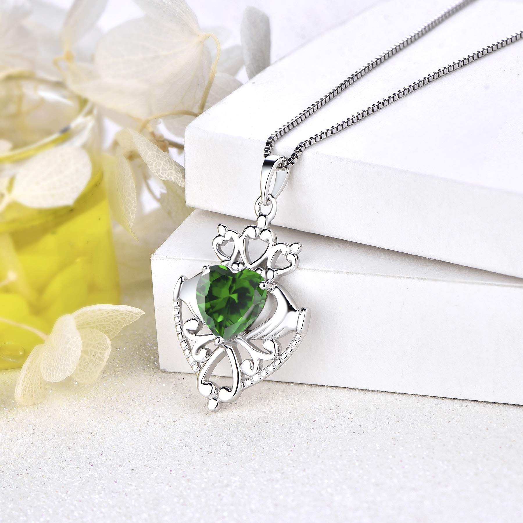 JO WISDOM Damski naszyjnik, srebro wysokiej próby 925 celtyckie serce Claddagh naszyjnik z 8 mm x 8 mm serce cięcie 3A cyrkonia sześcienna, irlandzka biżuteria ślubna, Cyrkonia sześcienna