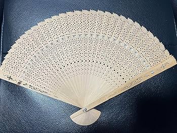 Amazon.co.jp: 扇子 せんす 白檀扇 豪華透かし彫り : ファッション