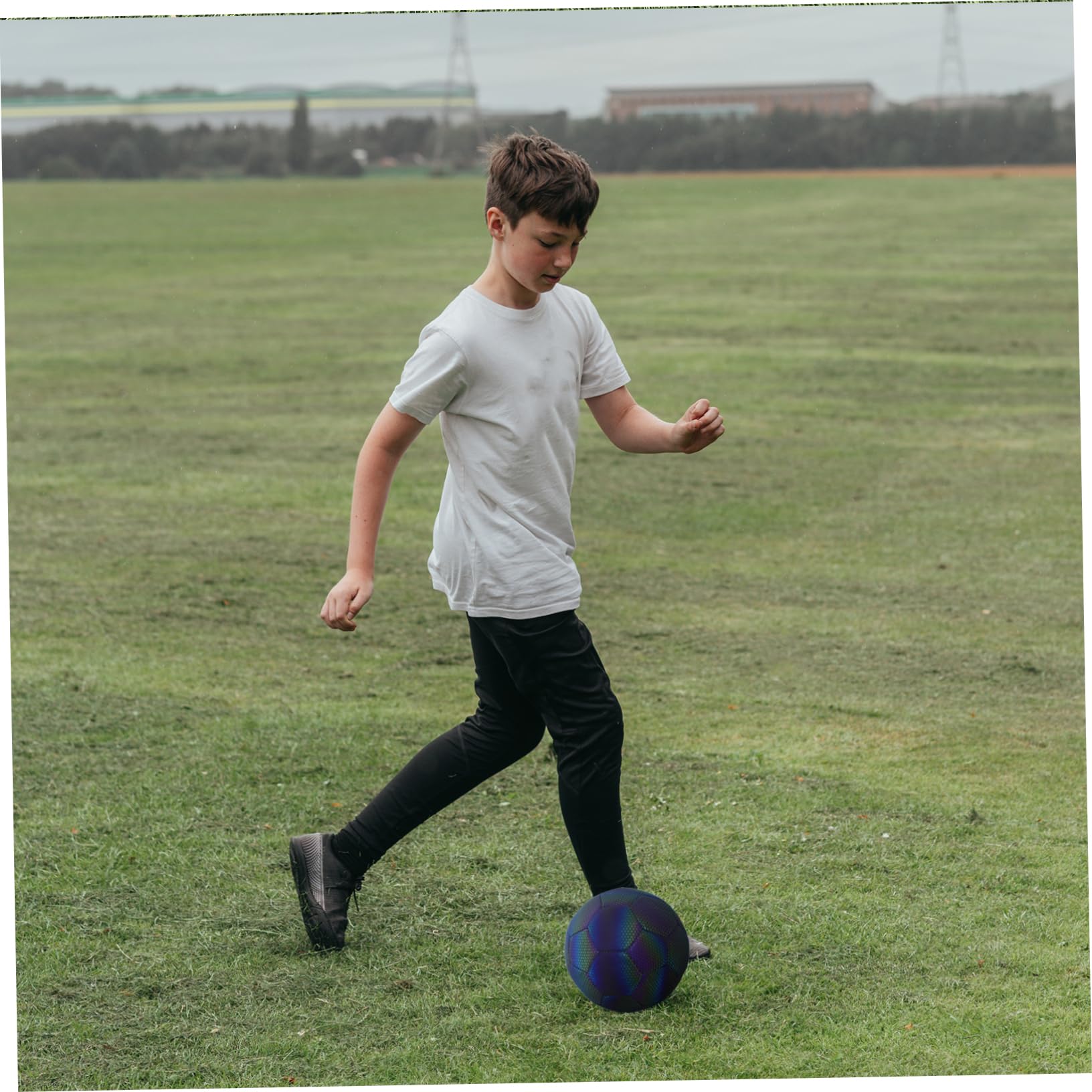 Abaodam Pallone Allenamento Riflettente da Calcio per Luminoso e Gare | Festa Scuola Decor, Pallone Calcio Olografico, Visibilità Elevata per Partite e Uso Versatile