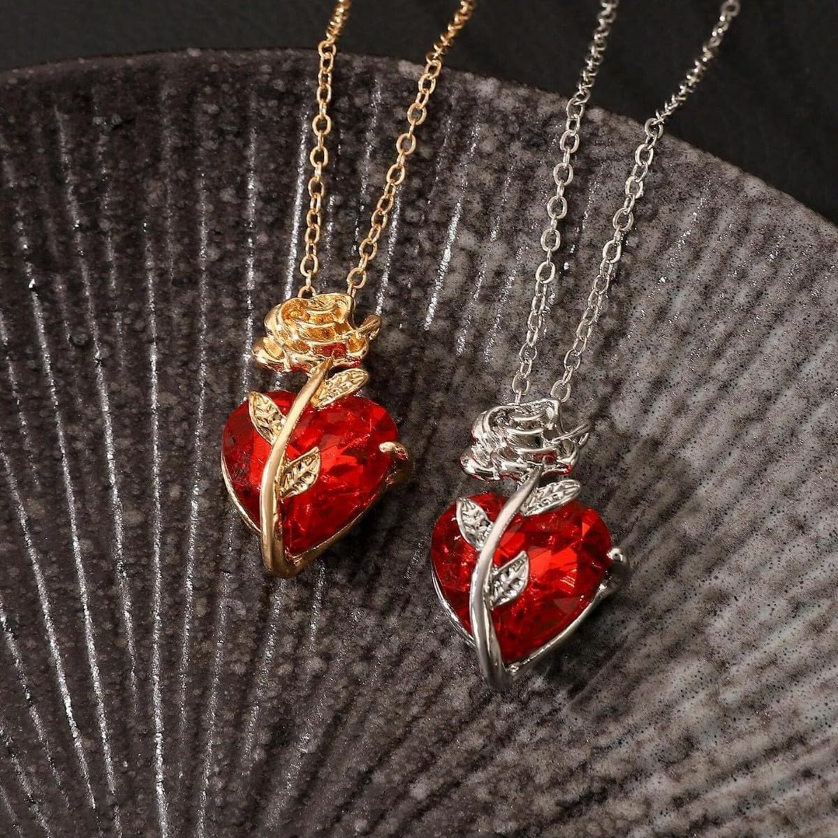 Necklaces for Women Gothic Rose Red Heart Pendant Necklace Dainty Charm Necklace Trendy Non-Tarnish Ideal Jewelry Gift for Women - Image 2